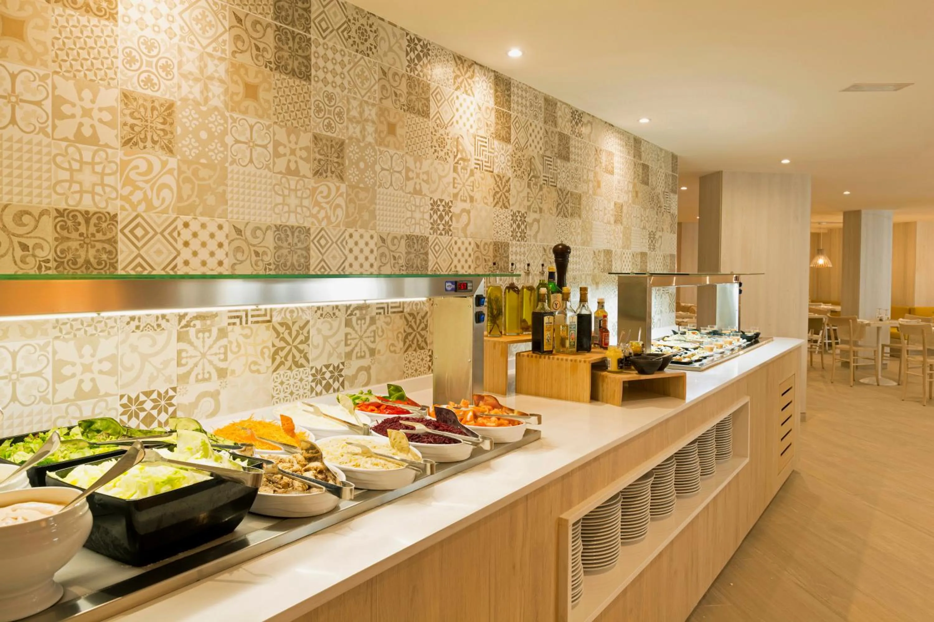 Food and drinks in HSM Son Veri - Adults Only