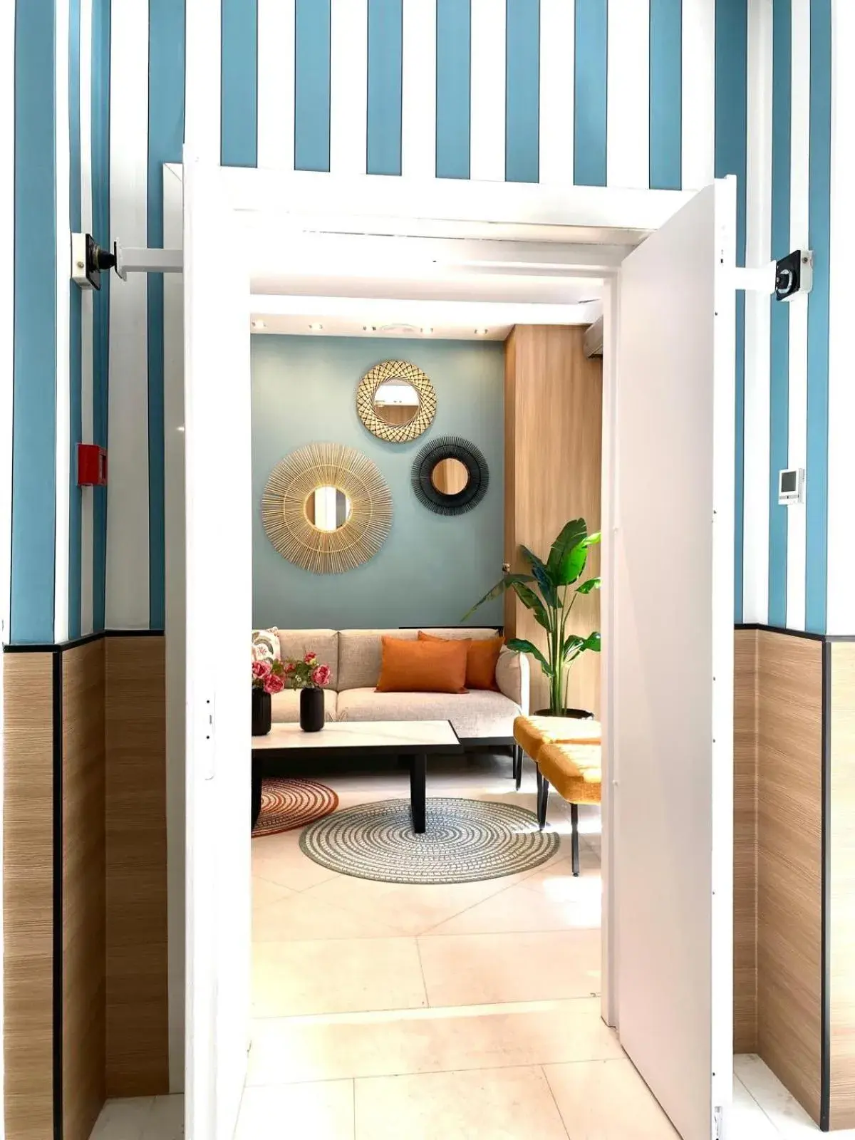 Living room in ITC Barcelona By Soho Boutique Living room in ITC Barcelona By Soho Boutique