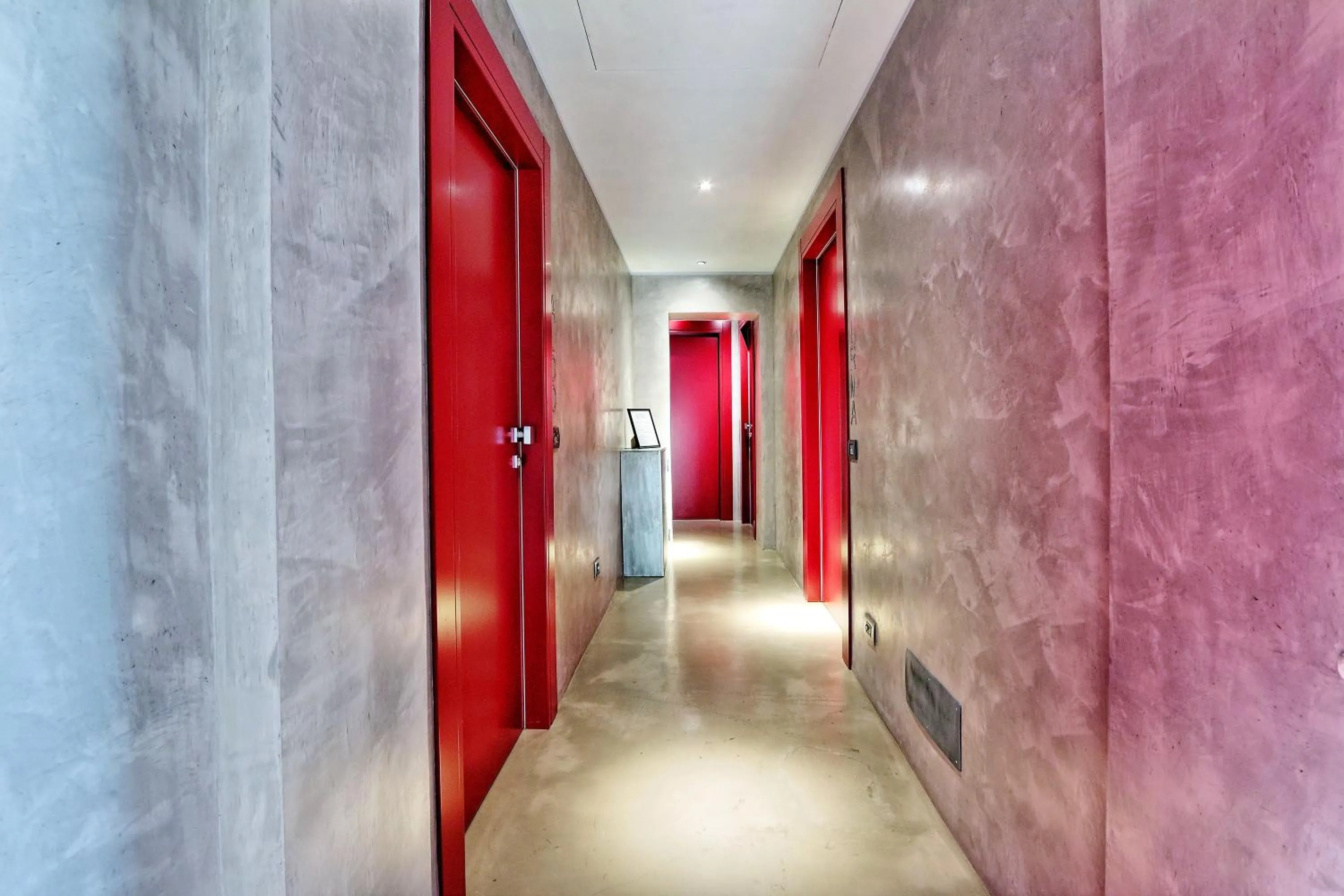 Decorative detail in Mama's Home Rome