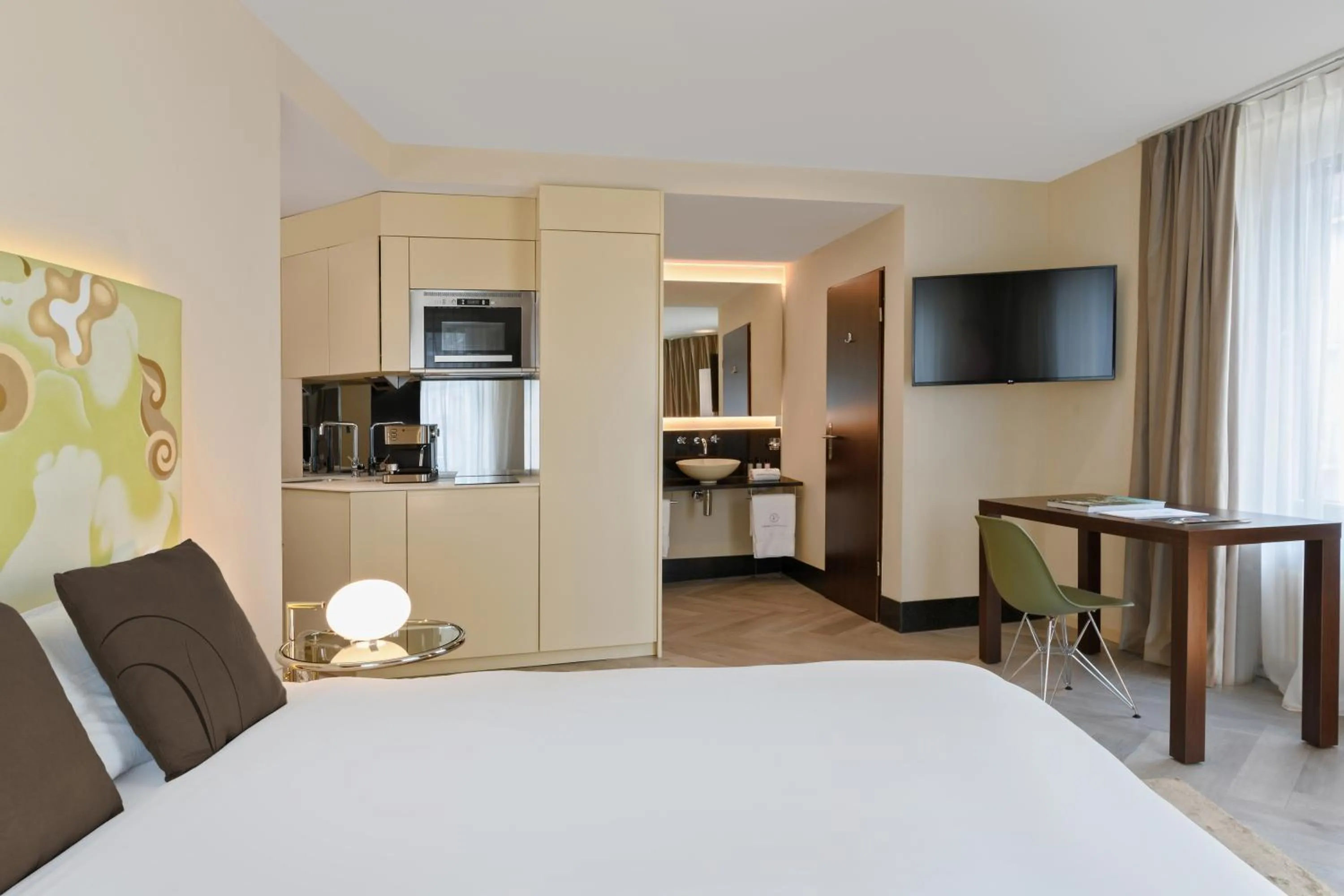 Bedroom, Bed in VISIONAPARTMENTS Brandschenkestrasse