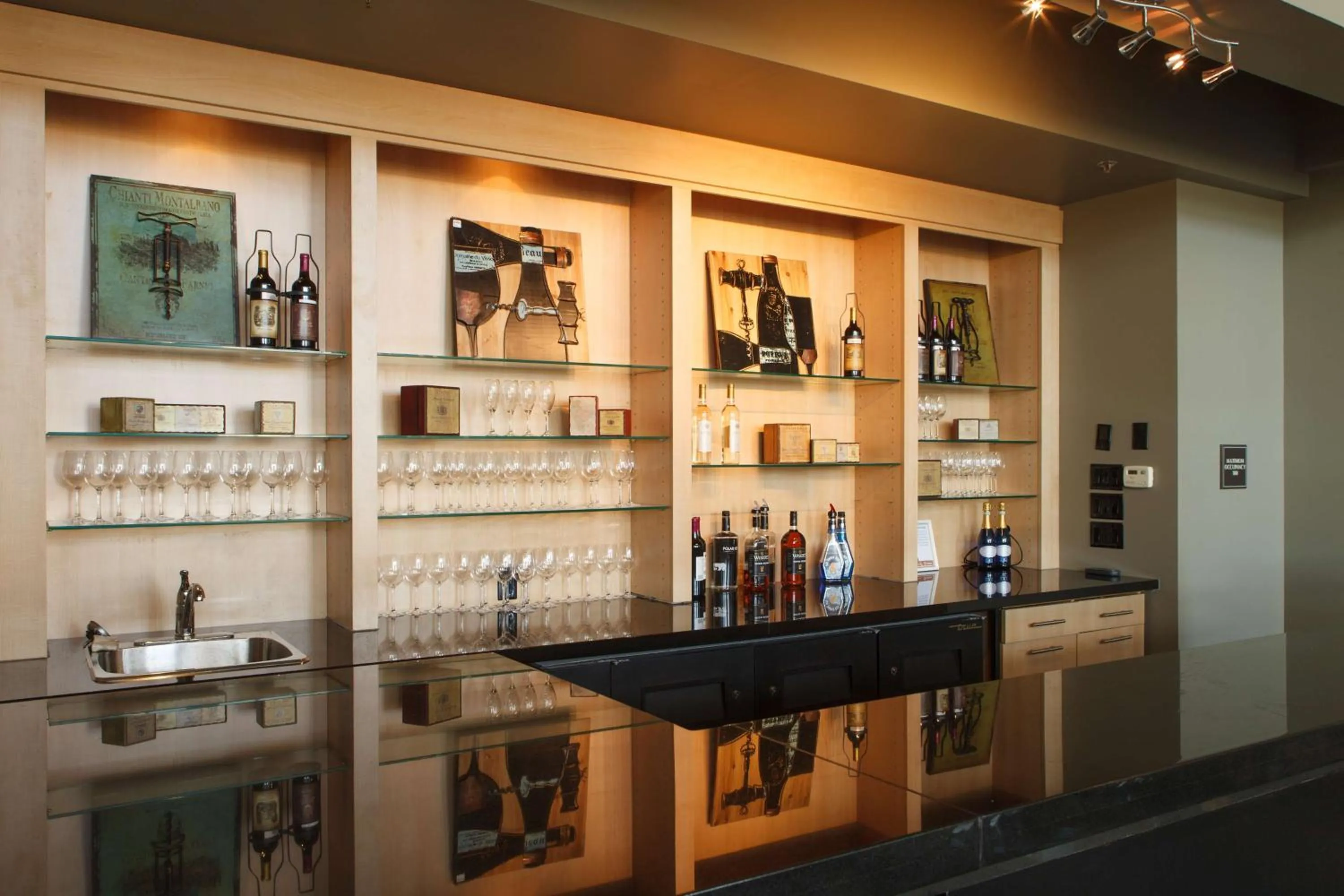 Lounge or bar in Perth Parkside Hotel and Spa, BW Premier Collection