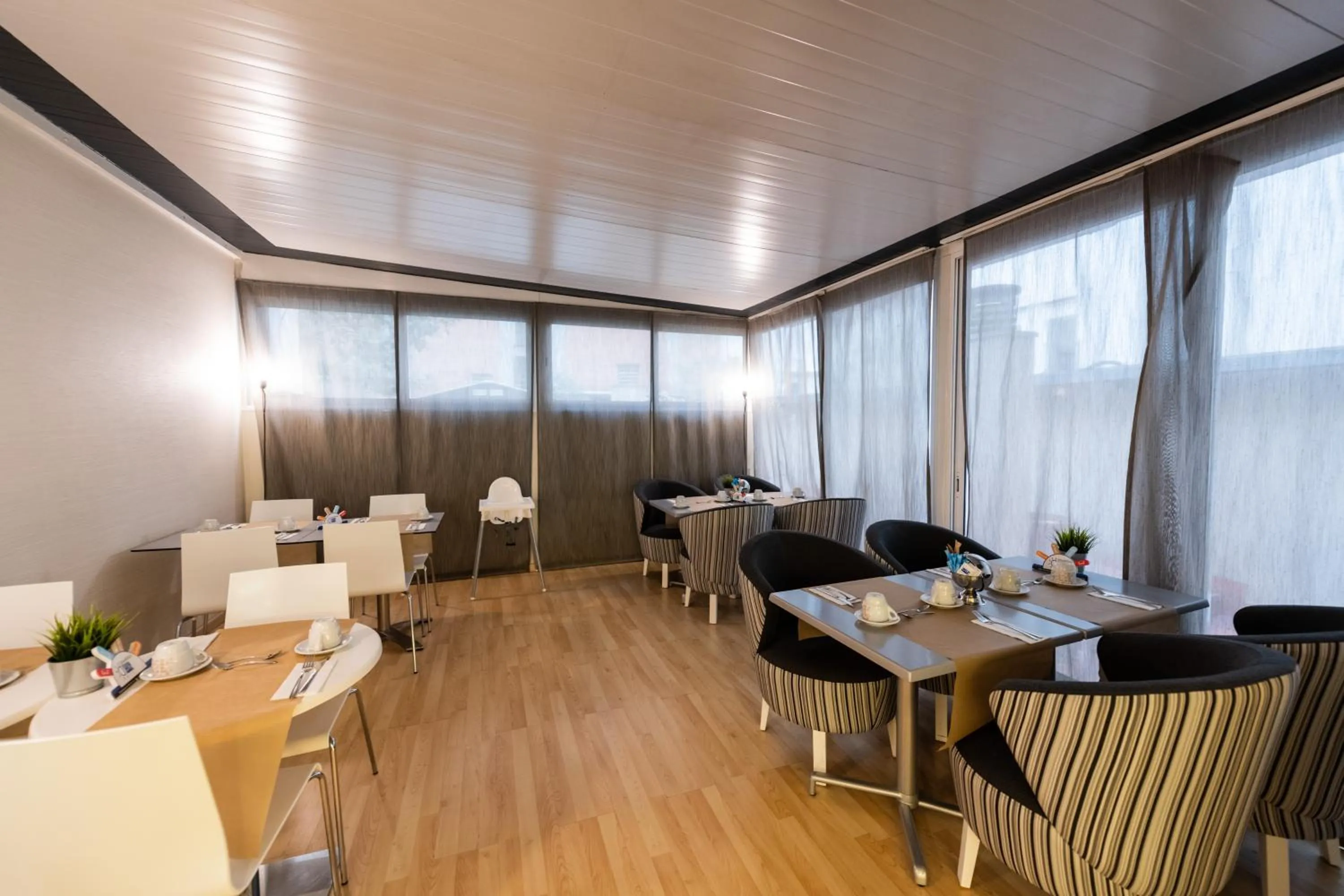 Breakfast in Atenea Rekord Suites Barcelona