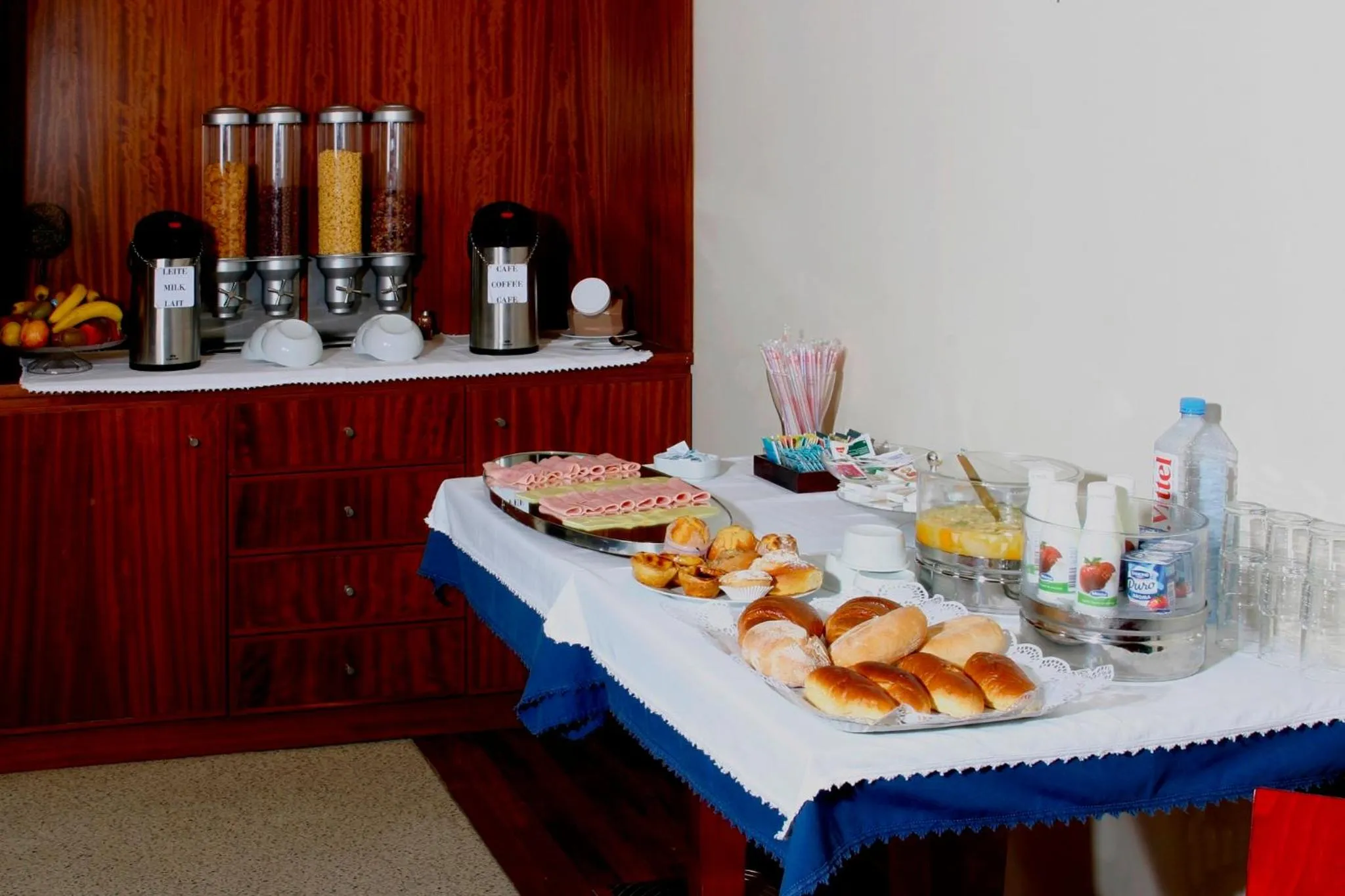 Food and drinks in Hotel Paulo VI