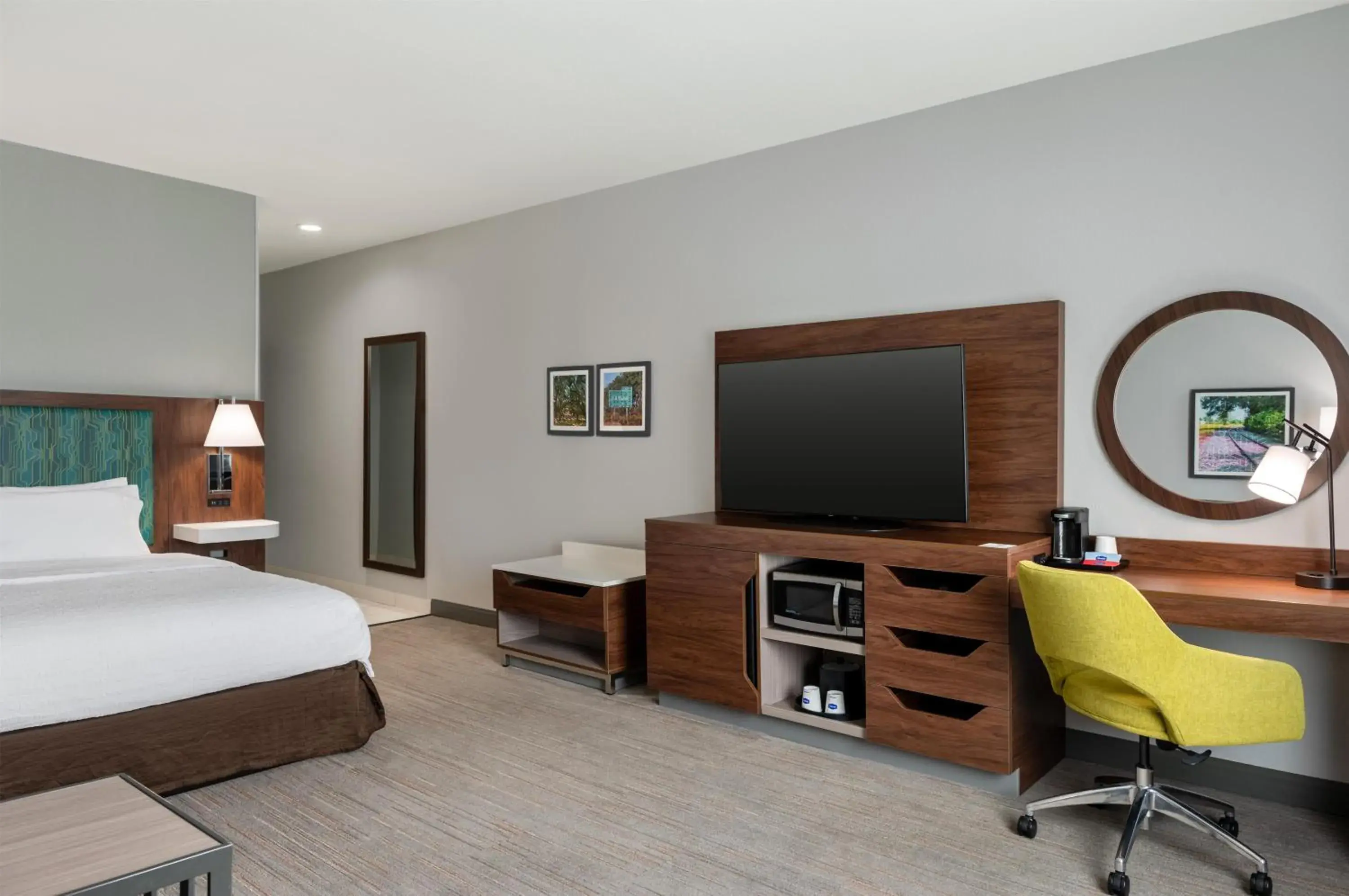 Bedroom, Bed in Hampton Inn Lake Charles Bedroom, Bed in Hampton Inn Lake Charles