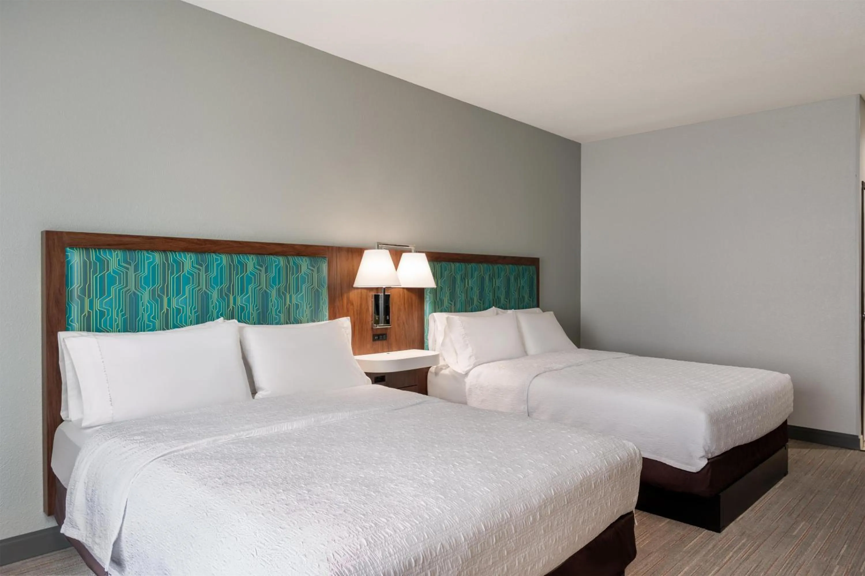 Bed in Hampton Inn Lake Charles