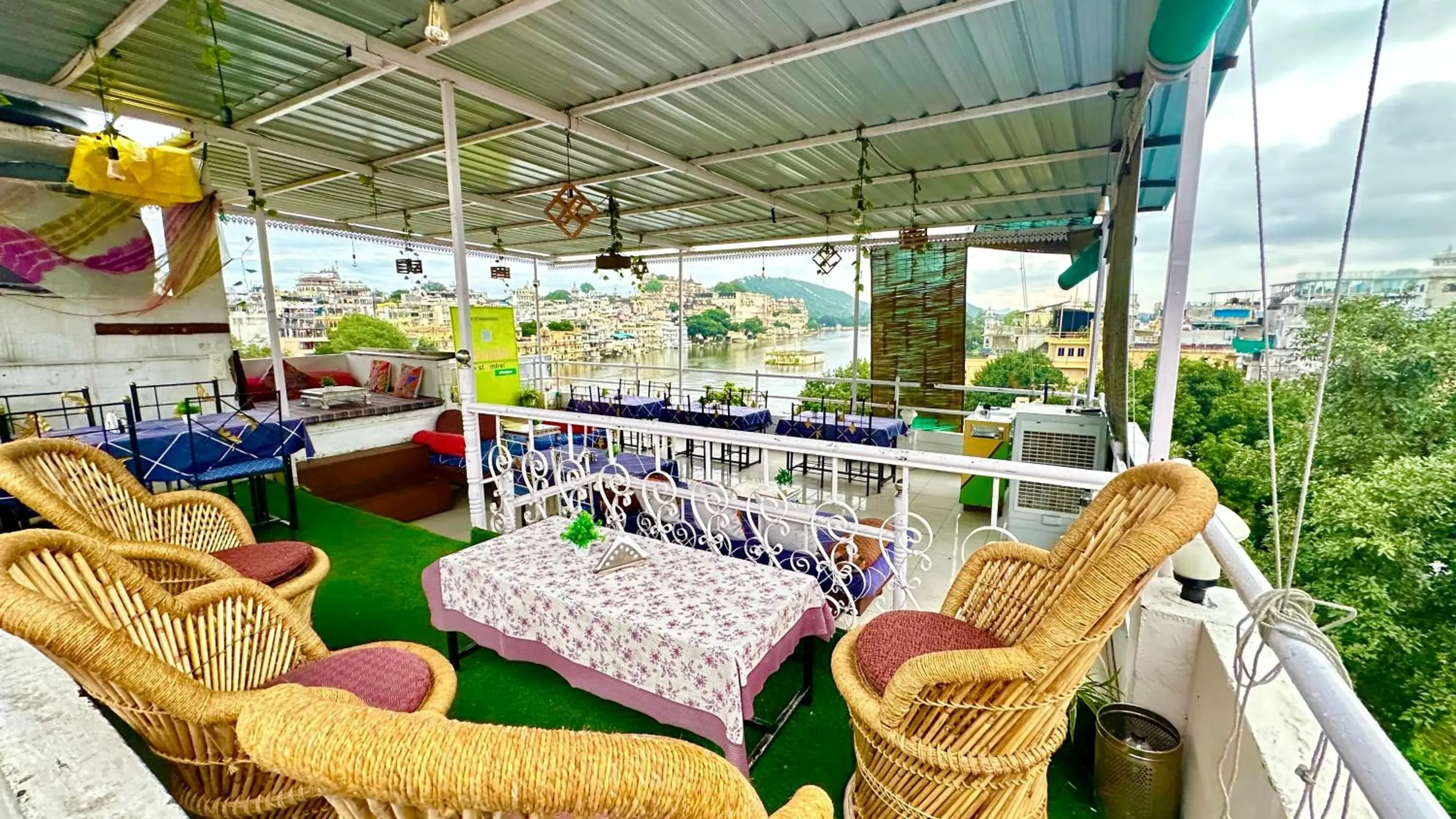 Restaurant/places to eat in Jungle by sturmfrei Udaipur Restaurant/places to eat in Jungle by sturmfrei Udaipur