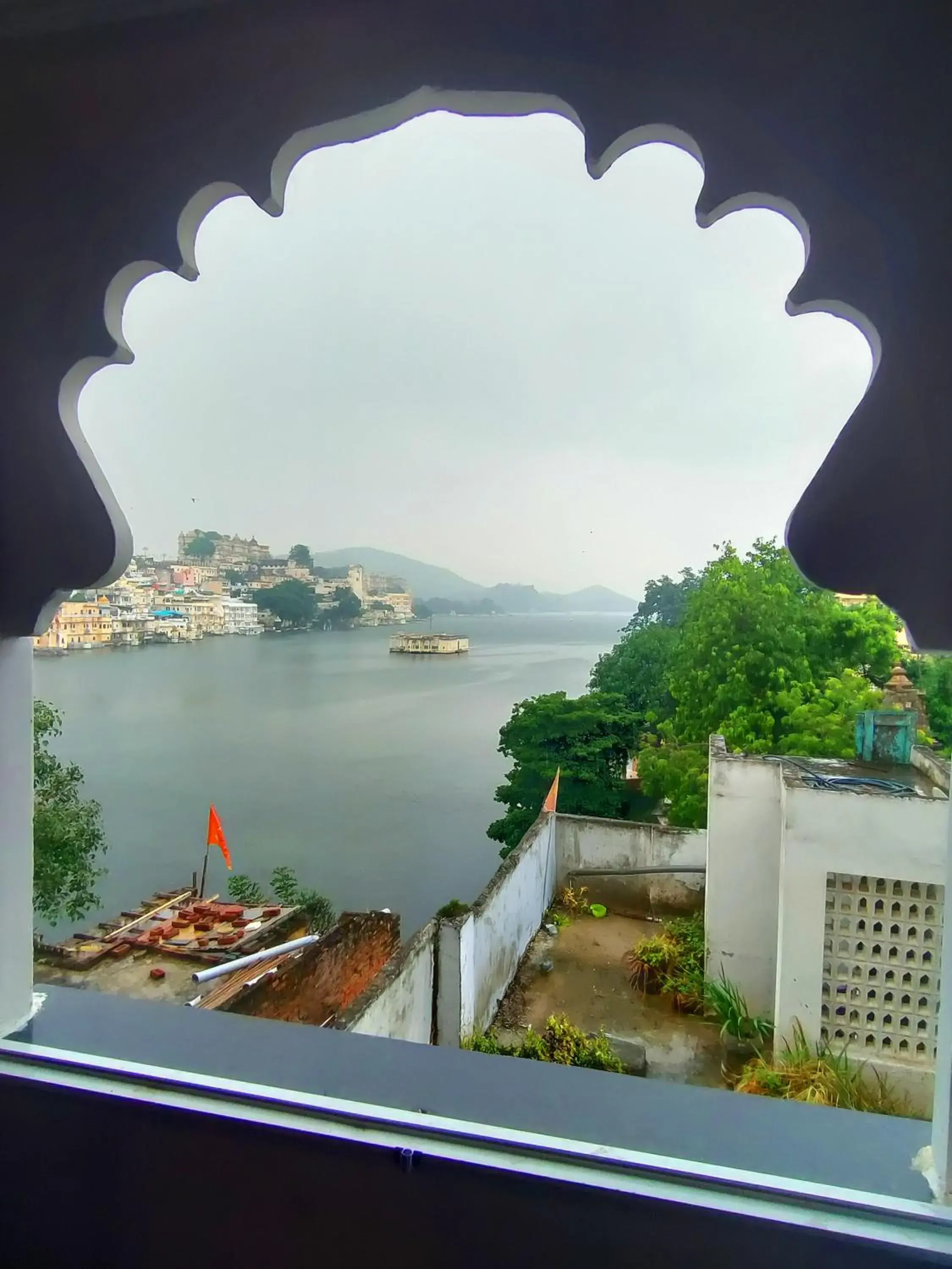 Lake view in Jungle by sturmfrei Udaipur Lake view in Jungle by sturmfrei Udaipur