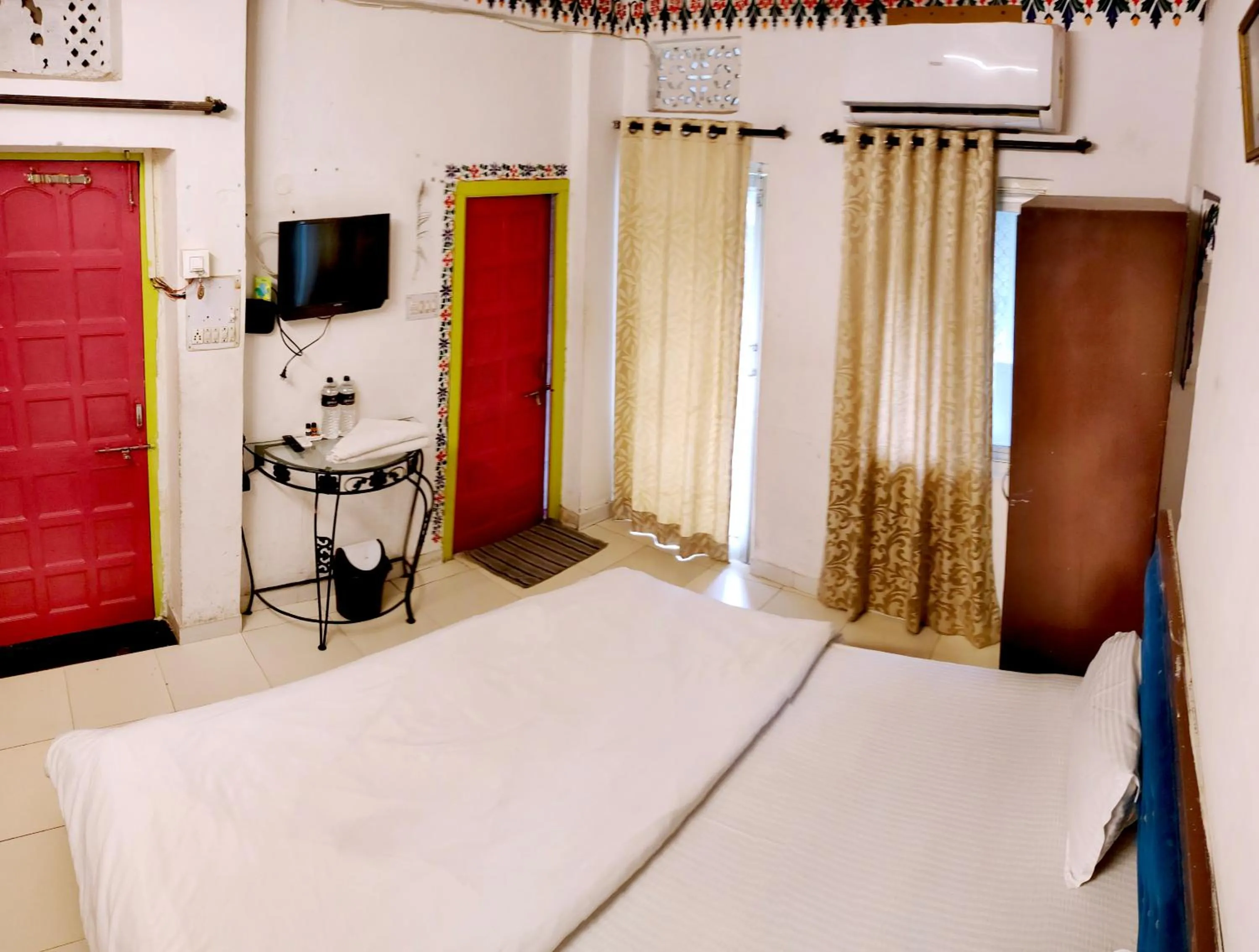 Bed in Jungle by sturmfrei Udaipur