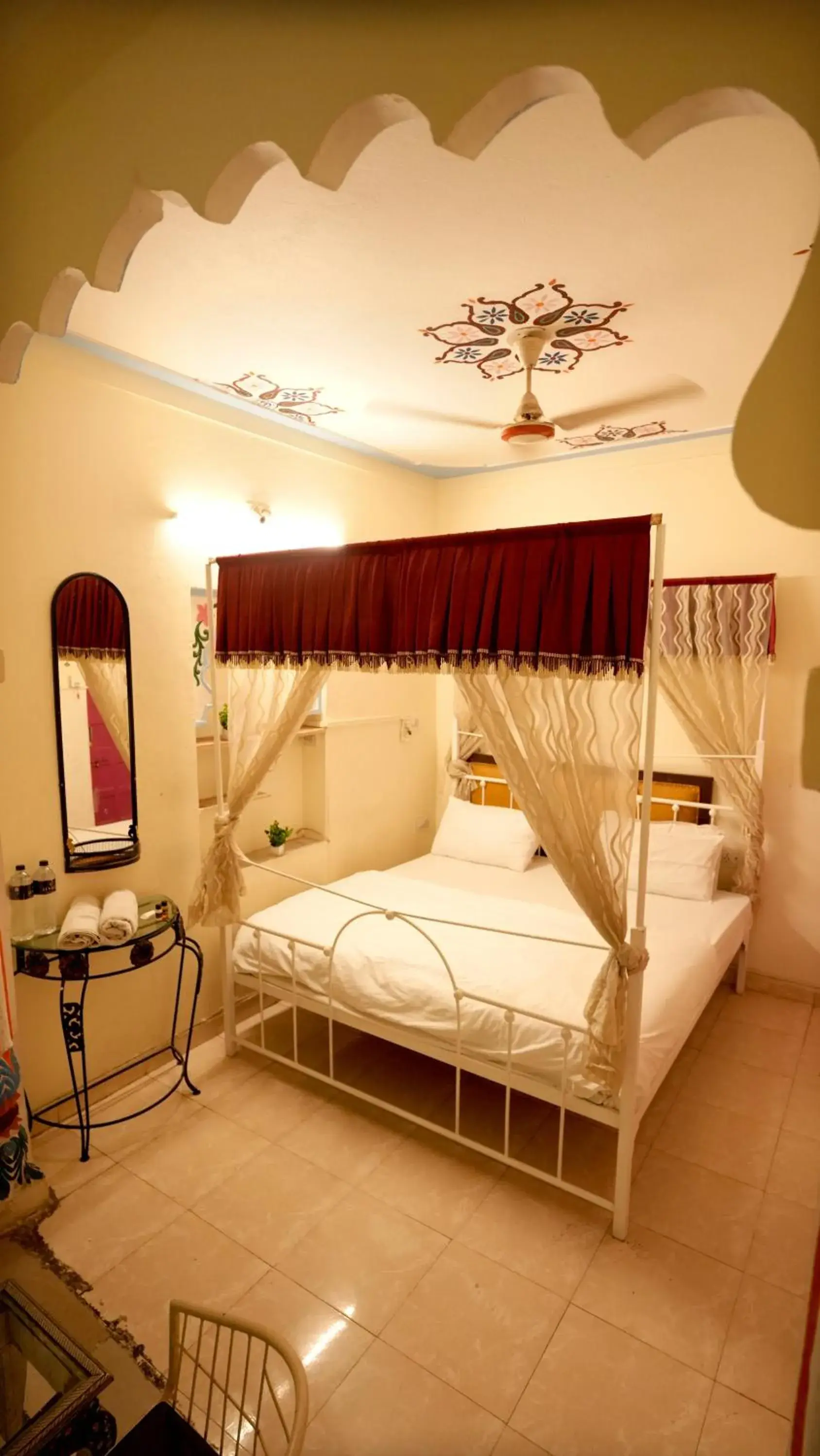 Bed in Jungle by sturmfrei Udaipur Bed in Jungle by sturmfrei Udaipur