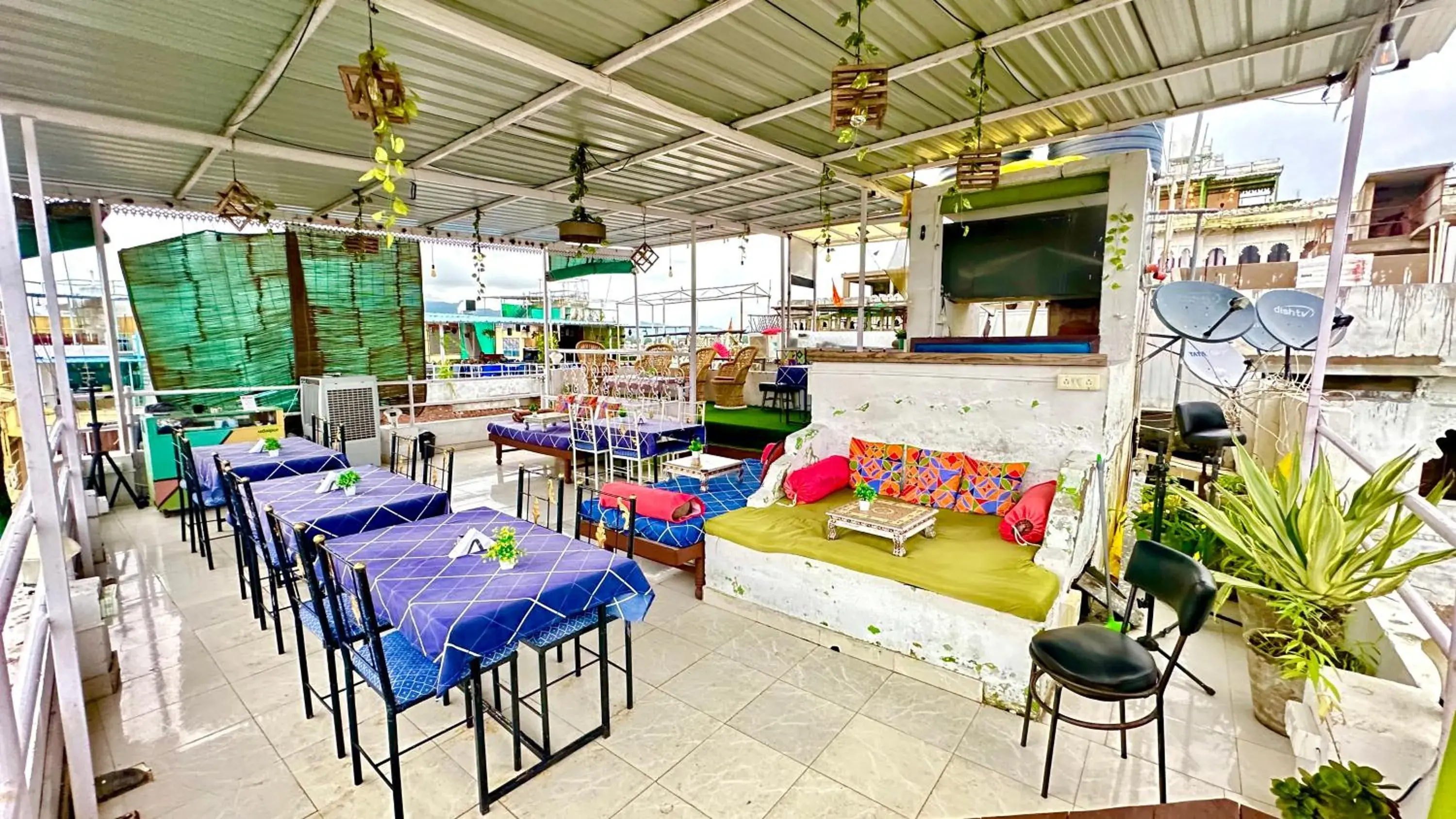 Restaurant/places to eat in Jungle by sturmfrei Udaipur Restaurant/places to eat in Jungle by sturmfrei Udaipur