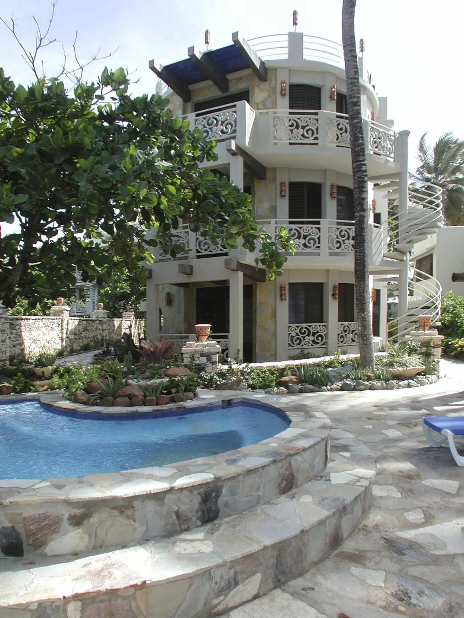 Swimming pool in El Magnifico