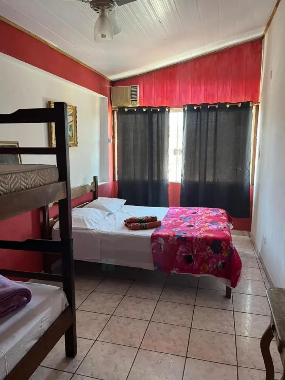 Double Room with Shared Bathroom in Vibe Hostel Paraty Double Room with Shared Bathroom in Vibe Hostel Paraty