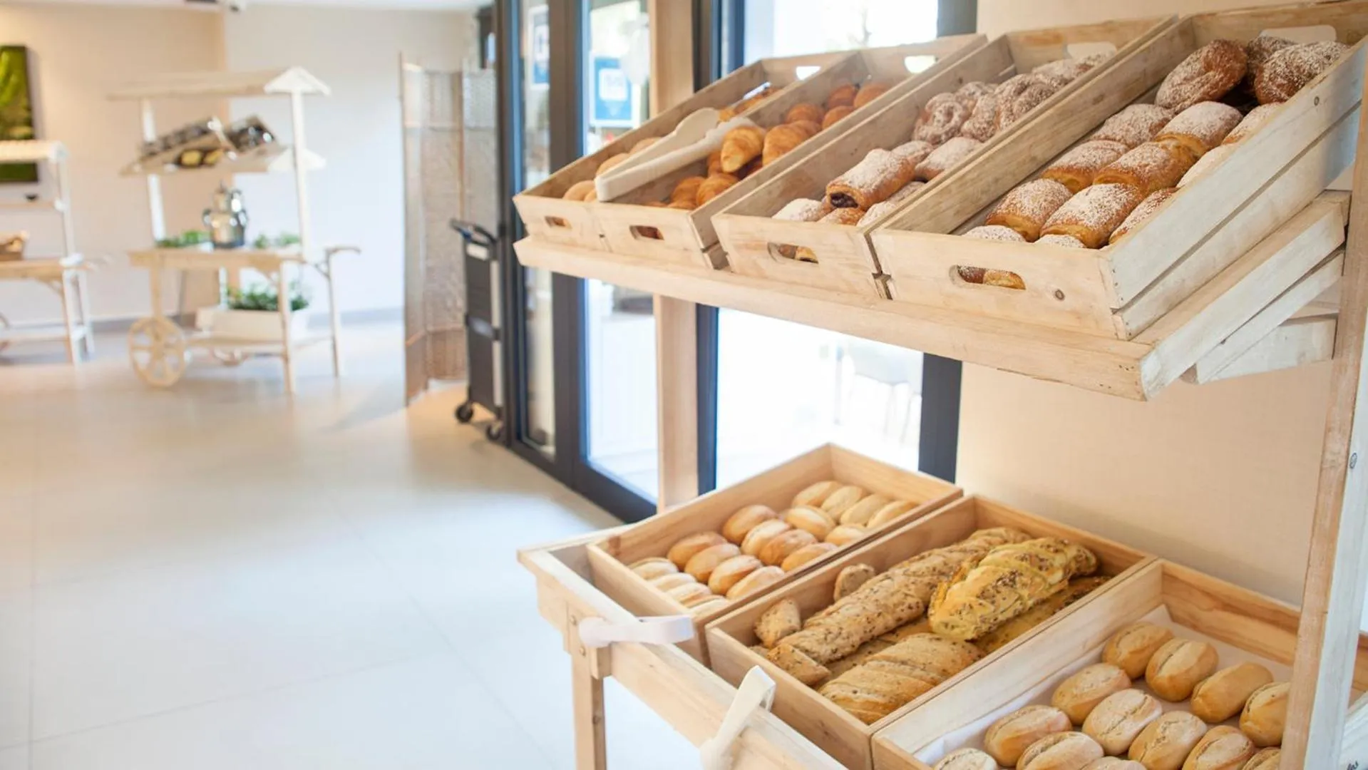 Restaurant/places to eat in Alanda Marbella Hotel & Wellness