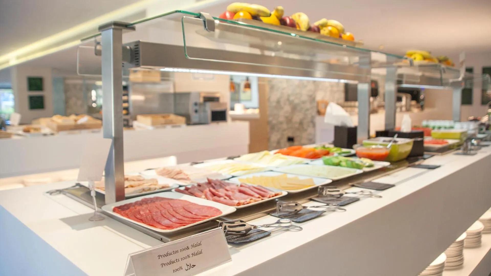 Restaurant/places to eat in Alanda Marbella Hotel & Wellness