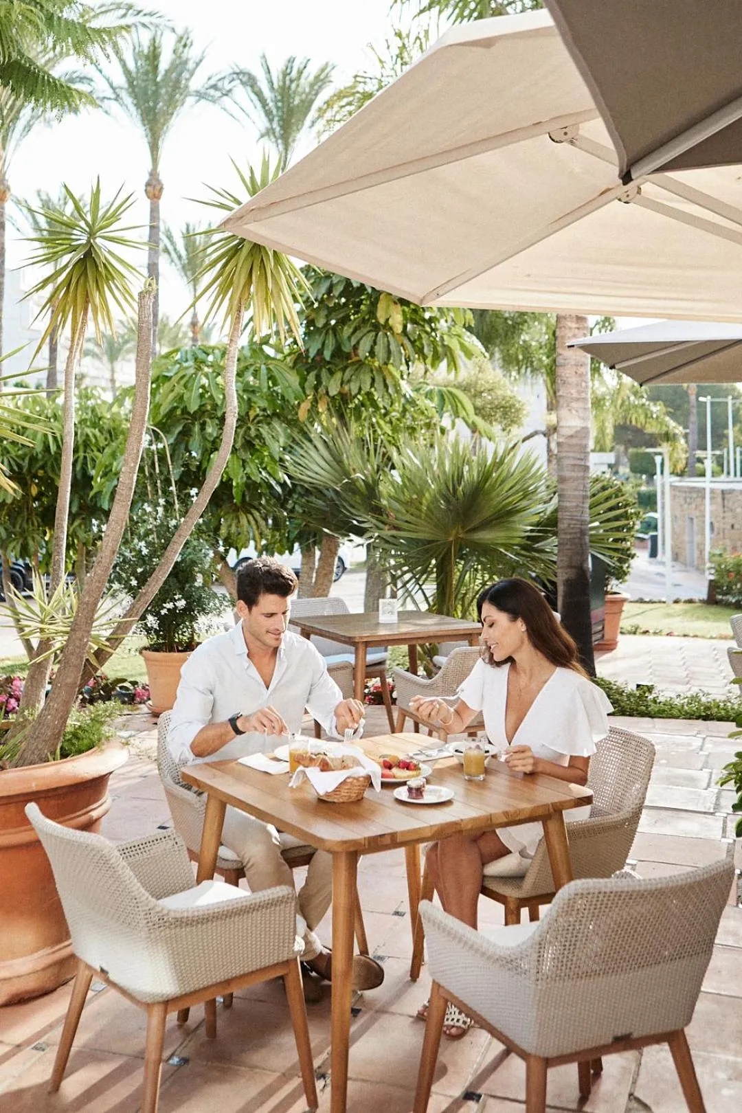 Restaurant/places to eat in Alanda Marbella Hotel & Wellness
