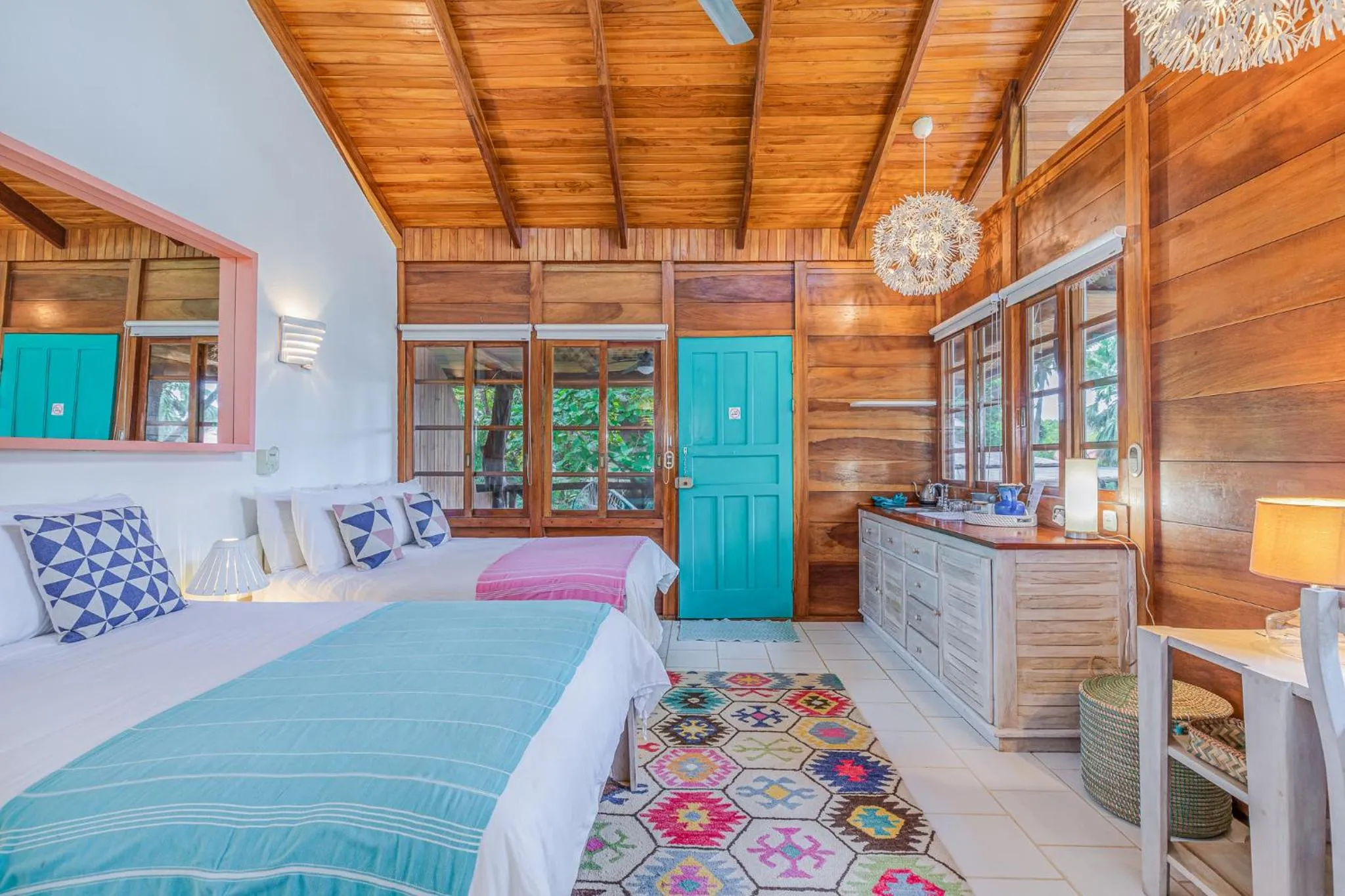 Bedroom, Bed in Hotel Guiones