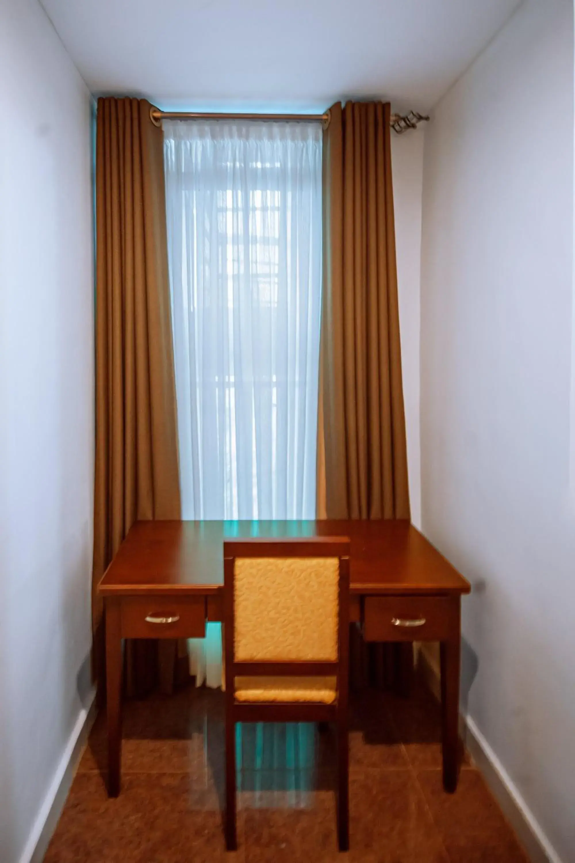 Deluxe Room with Windows in Koki Hotel Deluxe Room with Windows in Koki Hotel