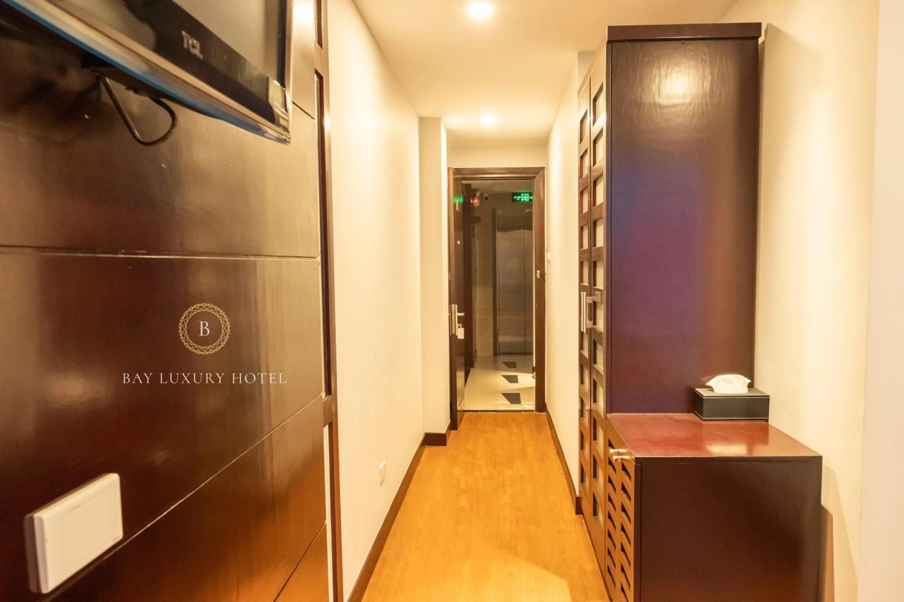 Shower in Bay Luxury Hotel & Spa - 9 Nguyen Truong To