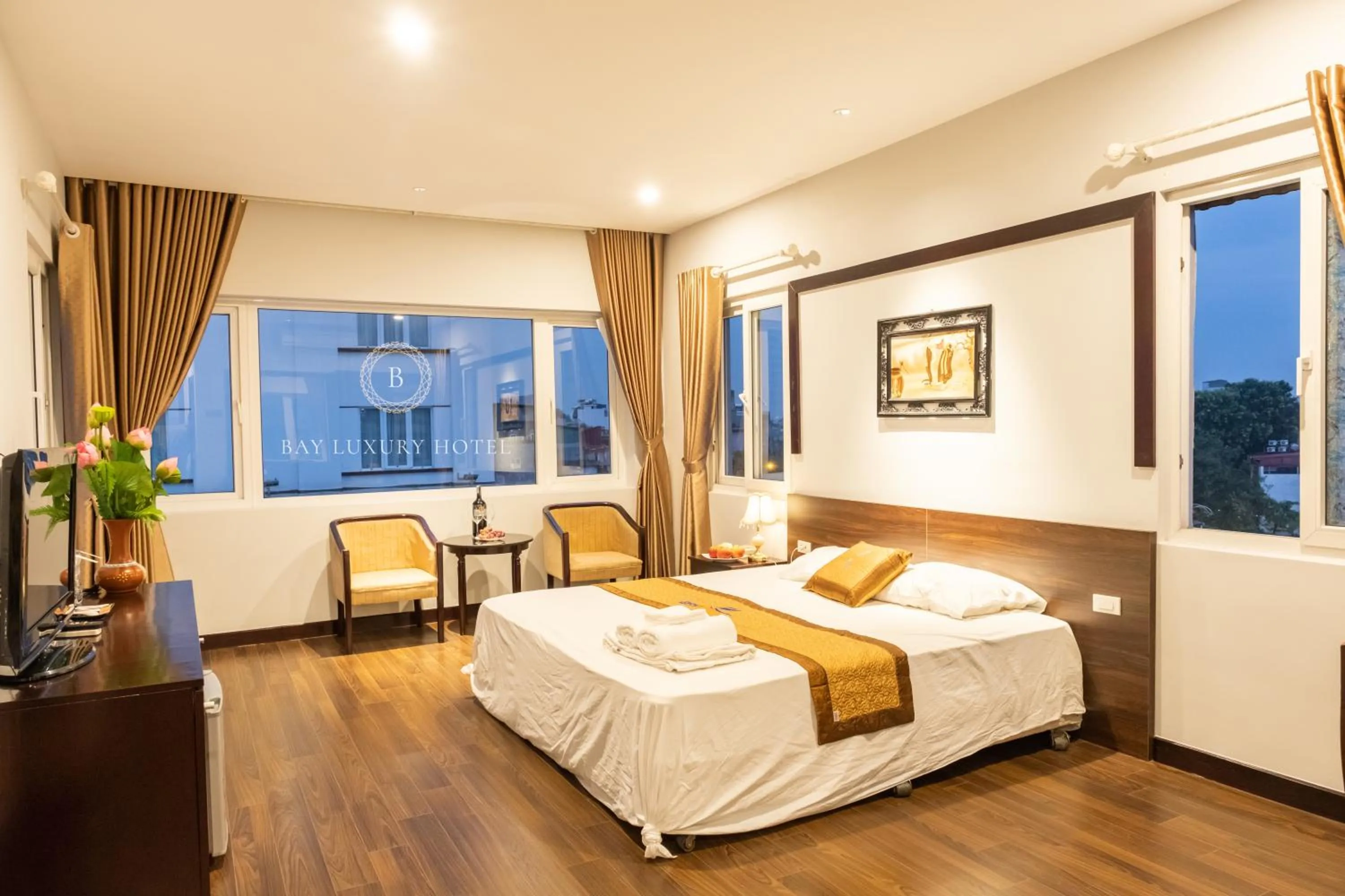 Photo of the whole room, Bed in Bay Luxury Hotel & Spa - 9 Nguyen Truong To