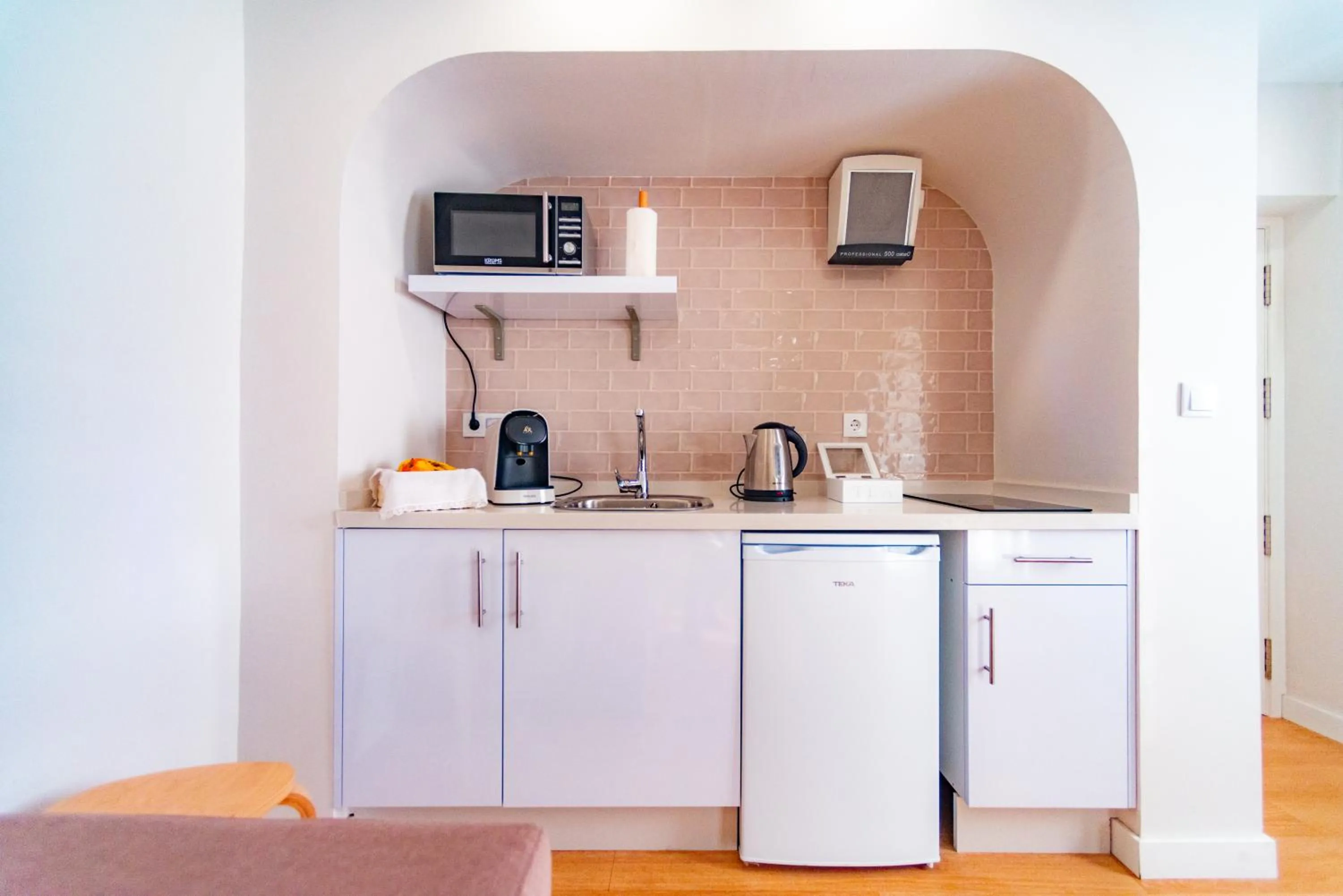 Kitchen or kitchenette in Suites Casa San Mateo