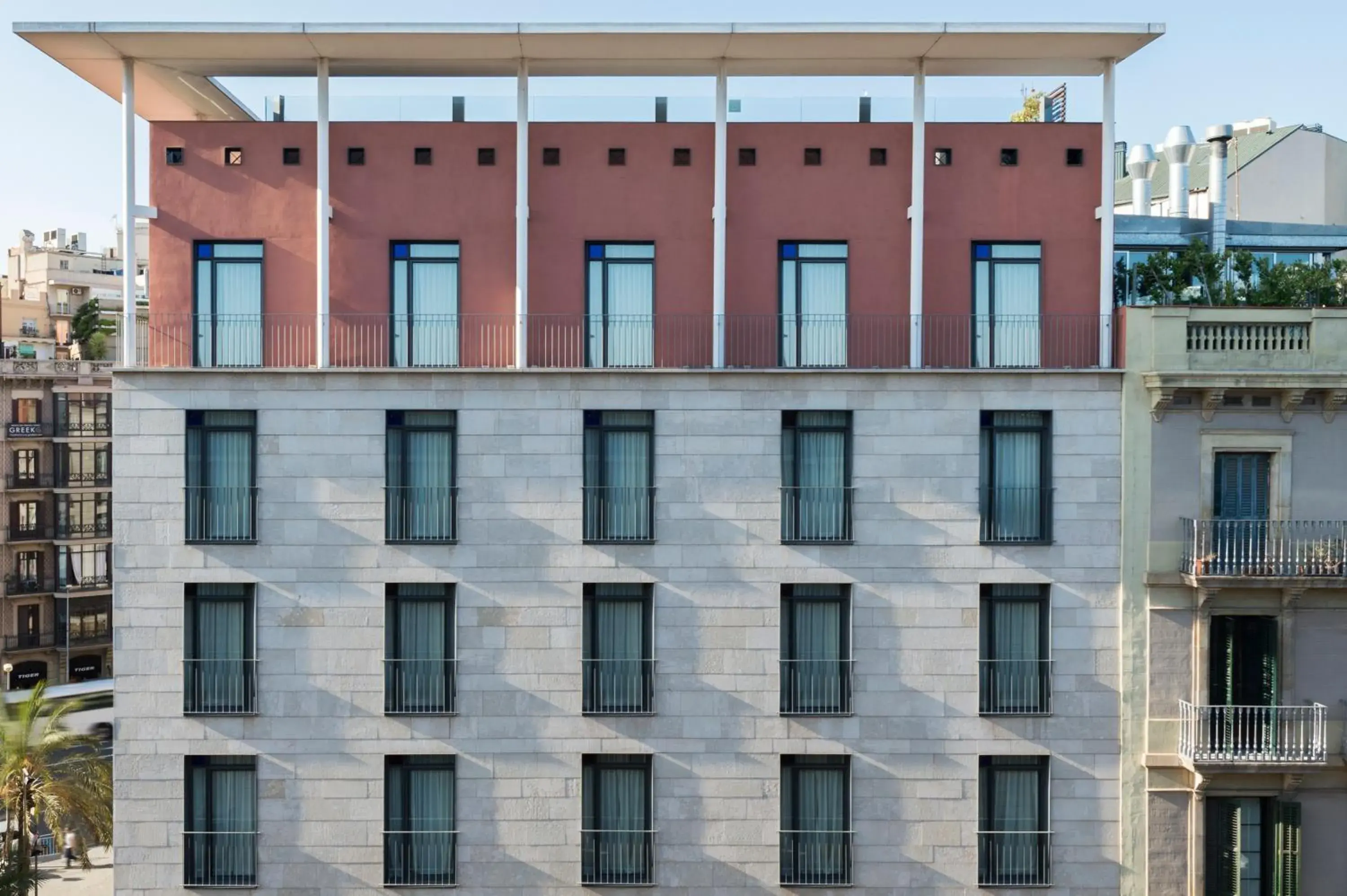 Property building in Hotel Jazz Property building in Hotel Jazz