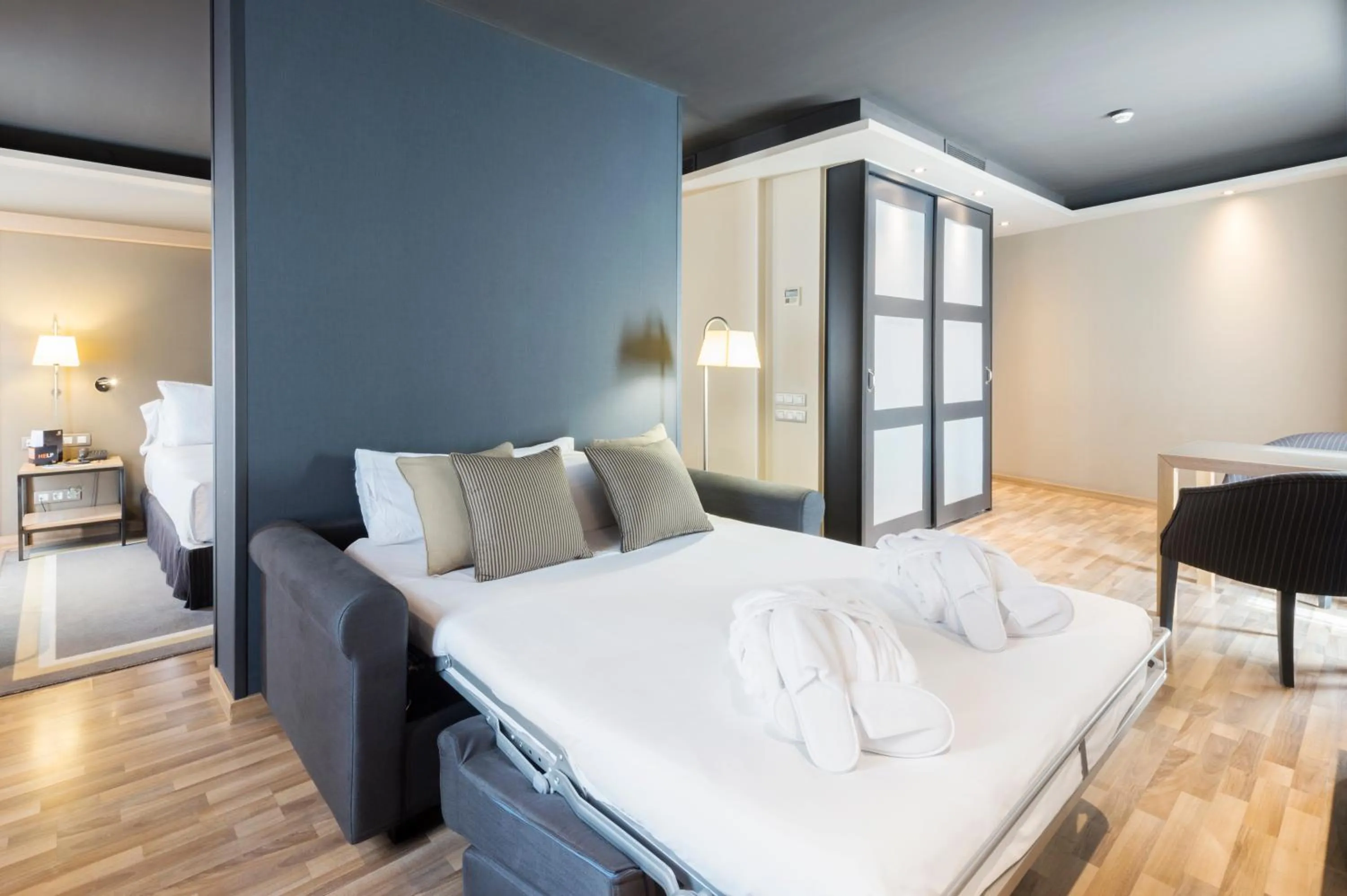 Photo of the whole room, Bed in Hotel Jazz