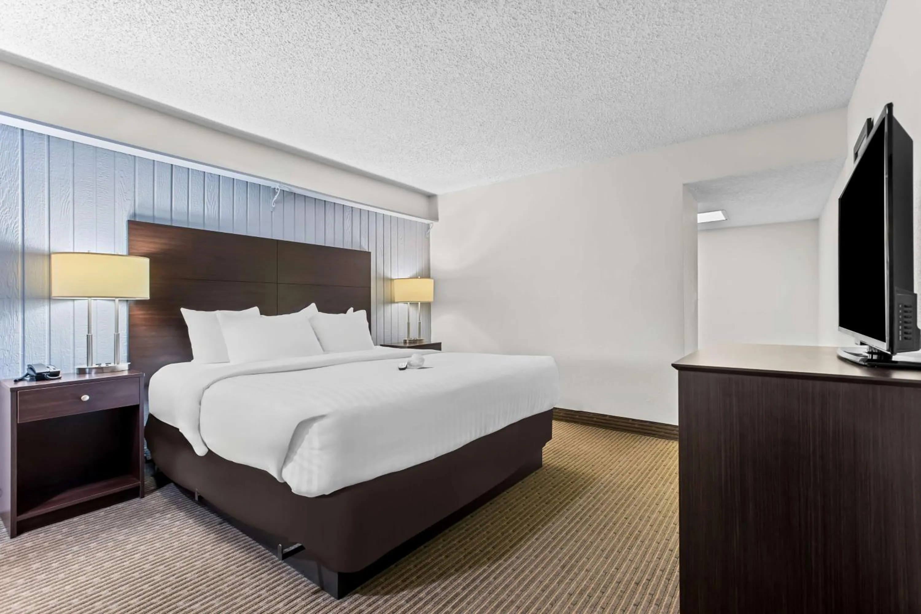 Bedroom, Bed in Best Western Downtown Casper Hotel