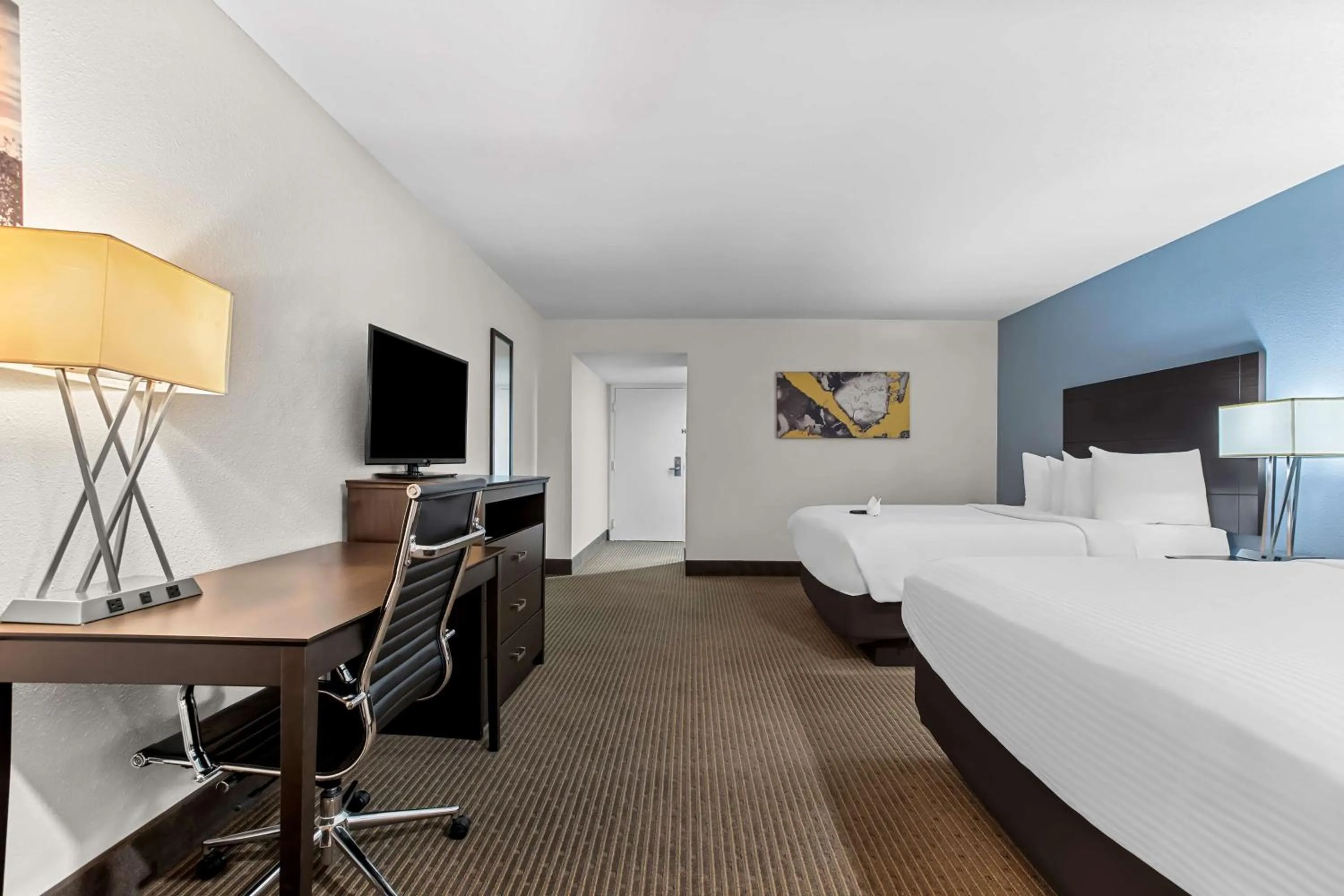 Bedroom in Best Western Downtown Casper Hotel