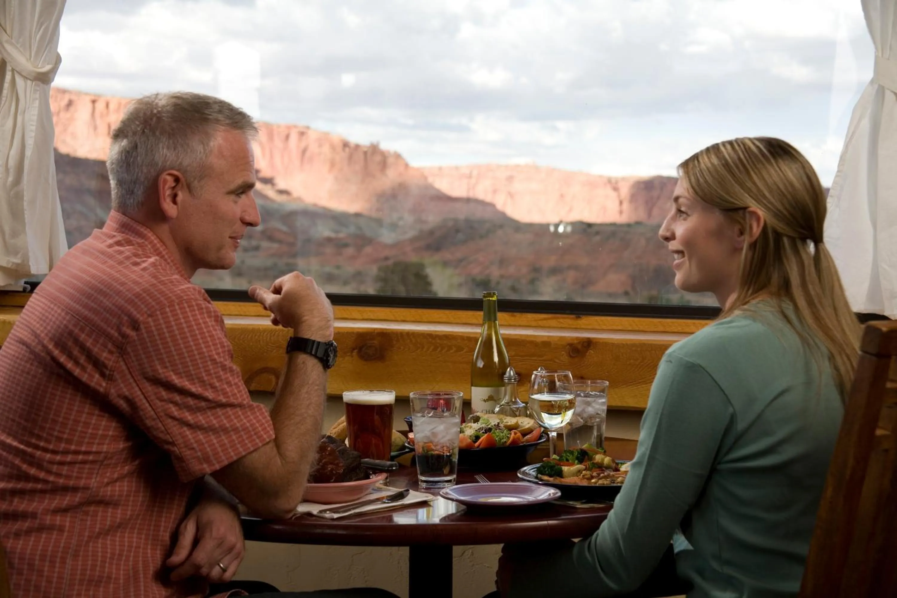 Restaurant/places to eat in The Rim Rock Inn