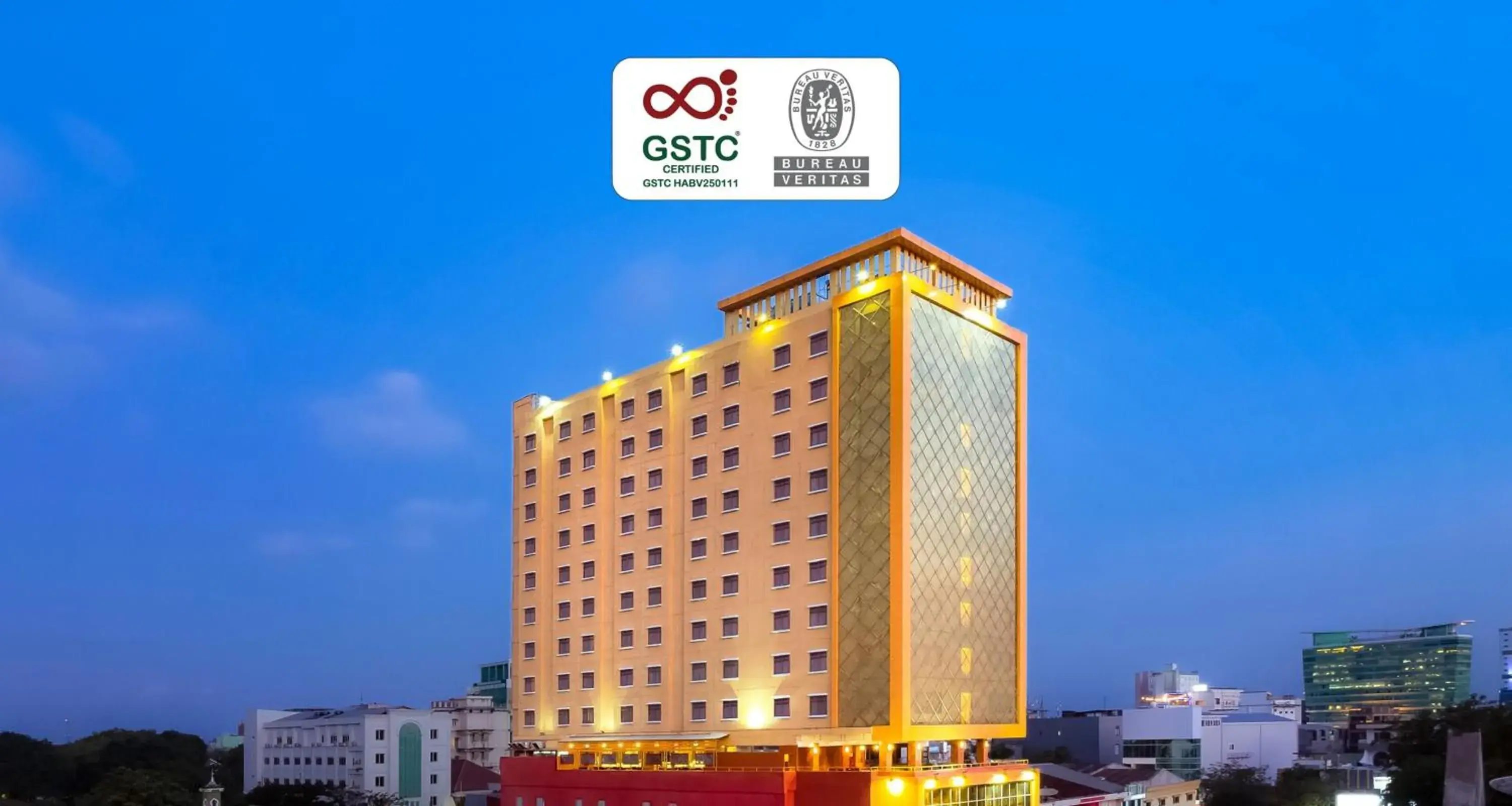 Property building in Best Western Plus Makassar Beach Property building in Best Western Plus Makassar Beach