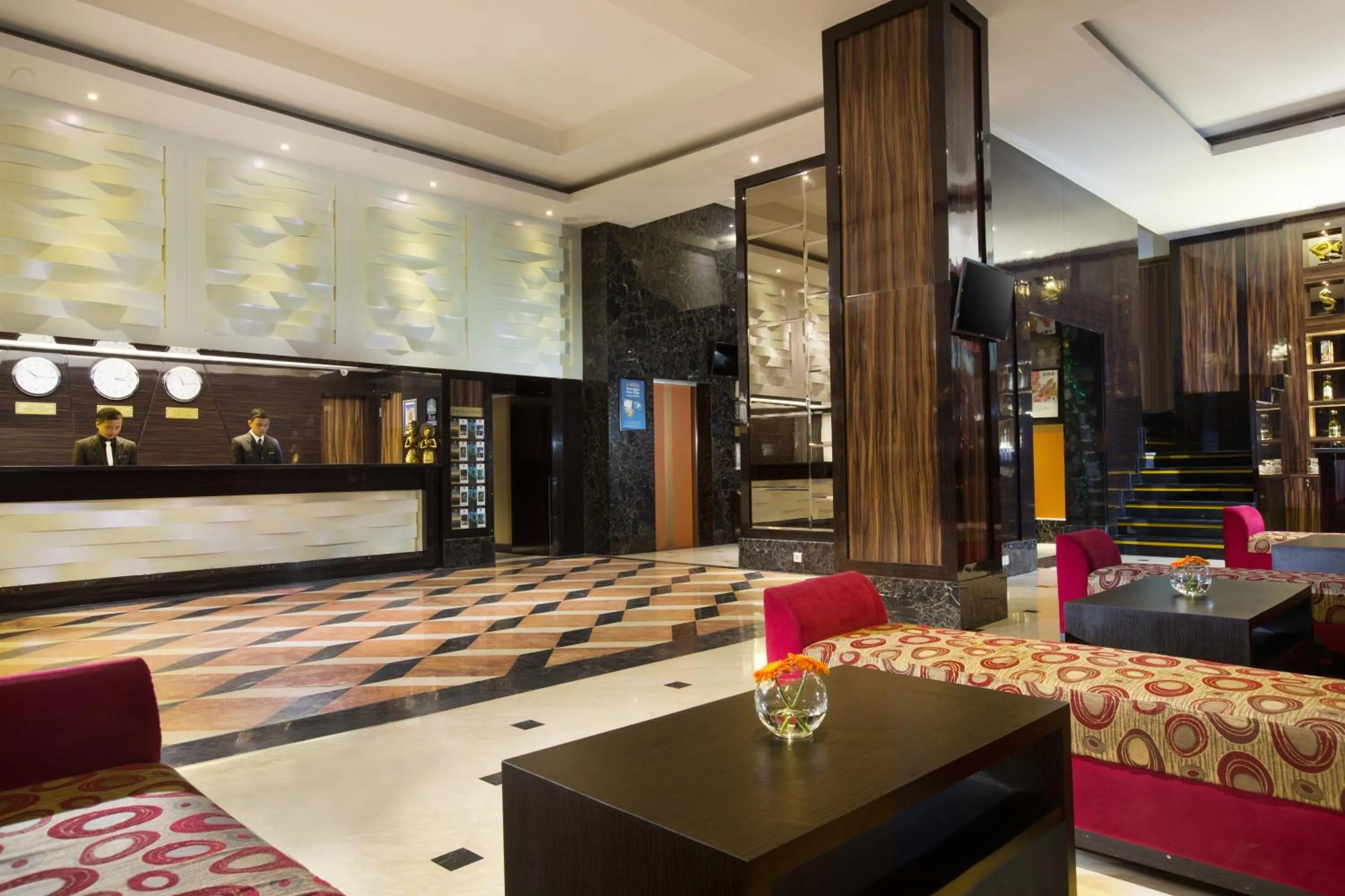 Lobby or reception in Best Western Plus Makassar Beach