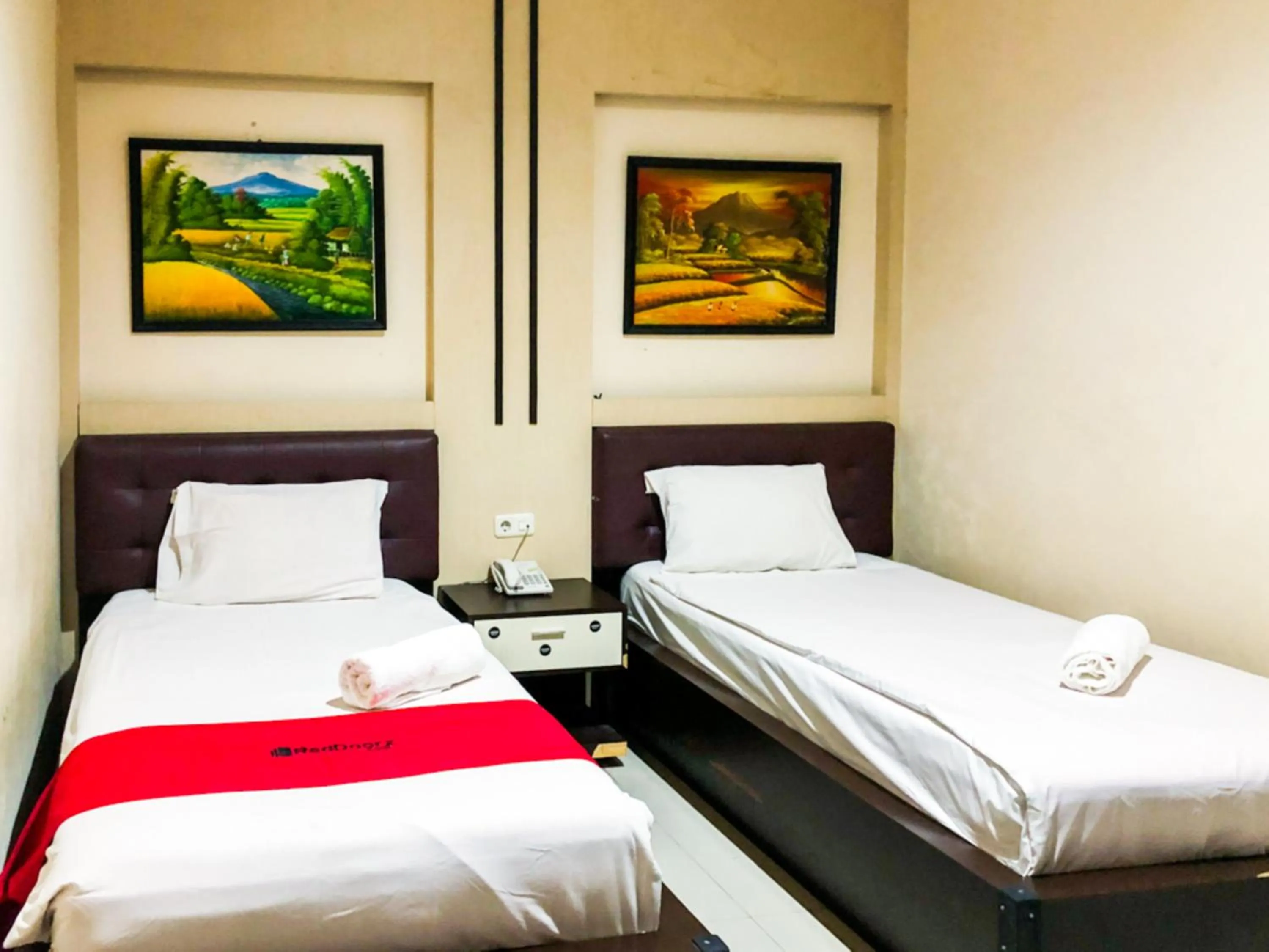 Bed in RedDoorz At Hotel Gajah Mada Palu