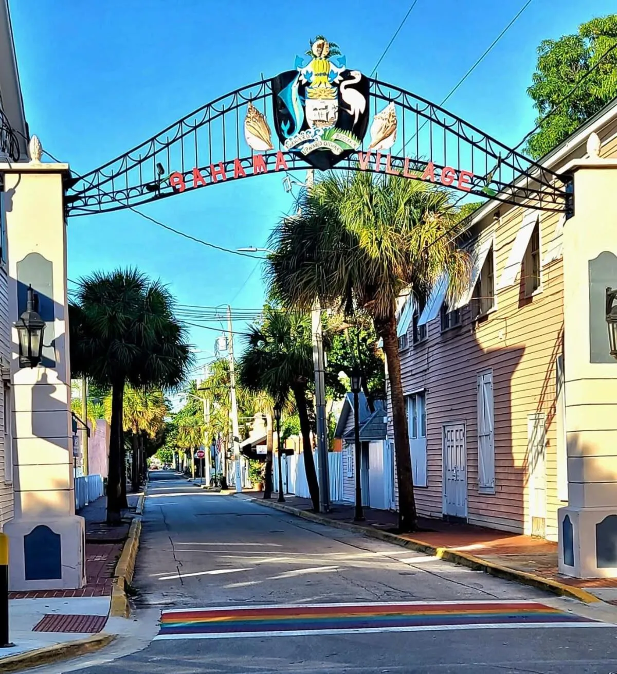 Neighbourhood in Two Duval Street Condos w parking and pool