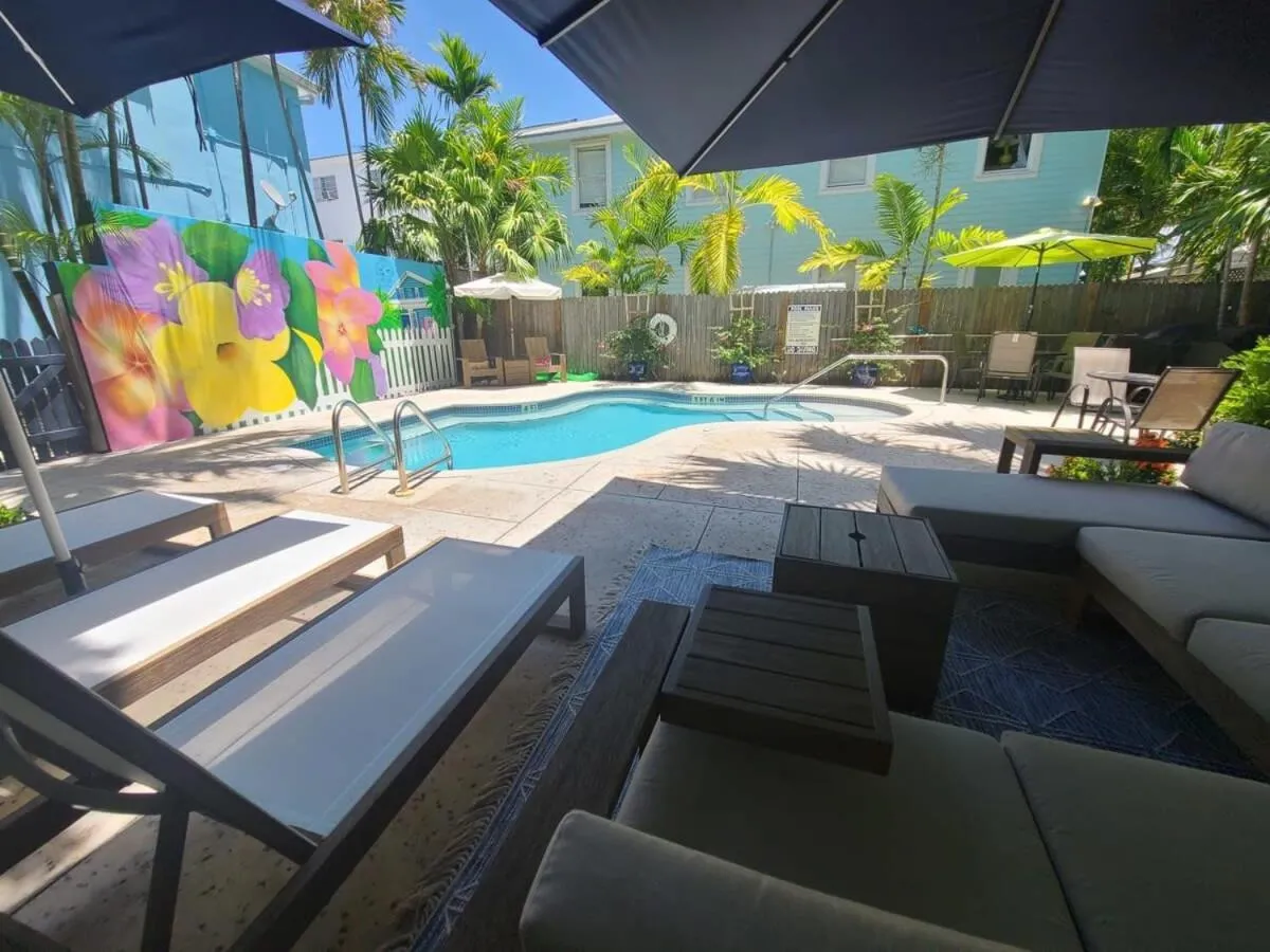 Two Duval Street Condos w parking and pool