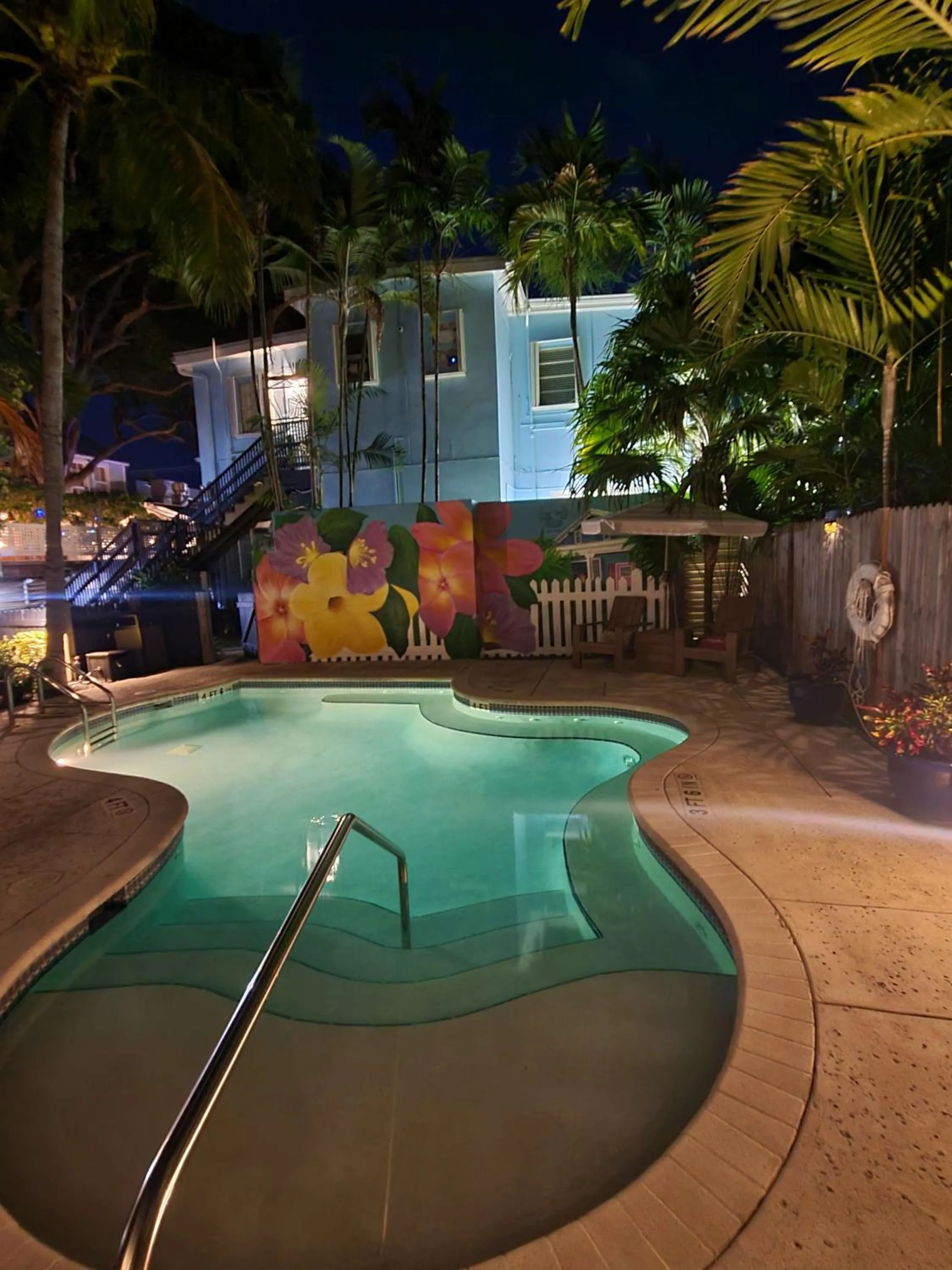 Two Duval Street Condos w parking and pool