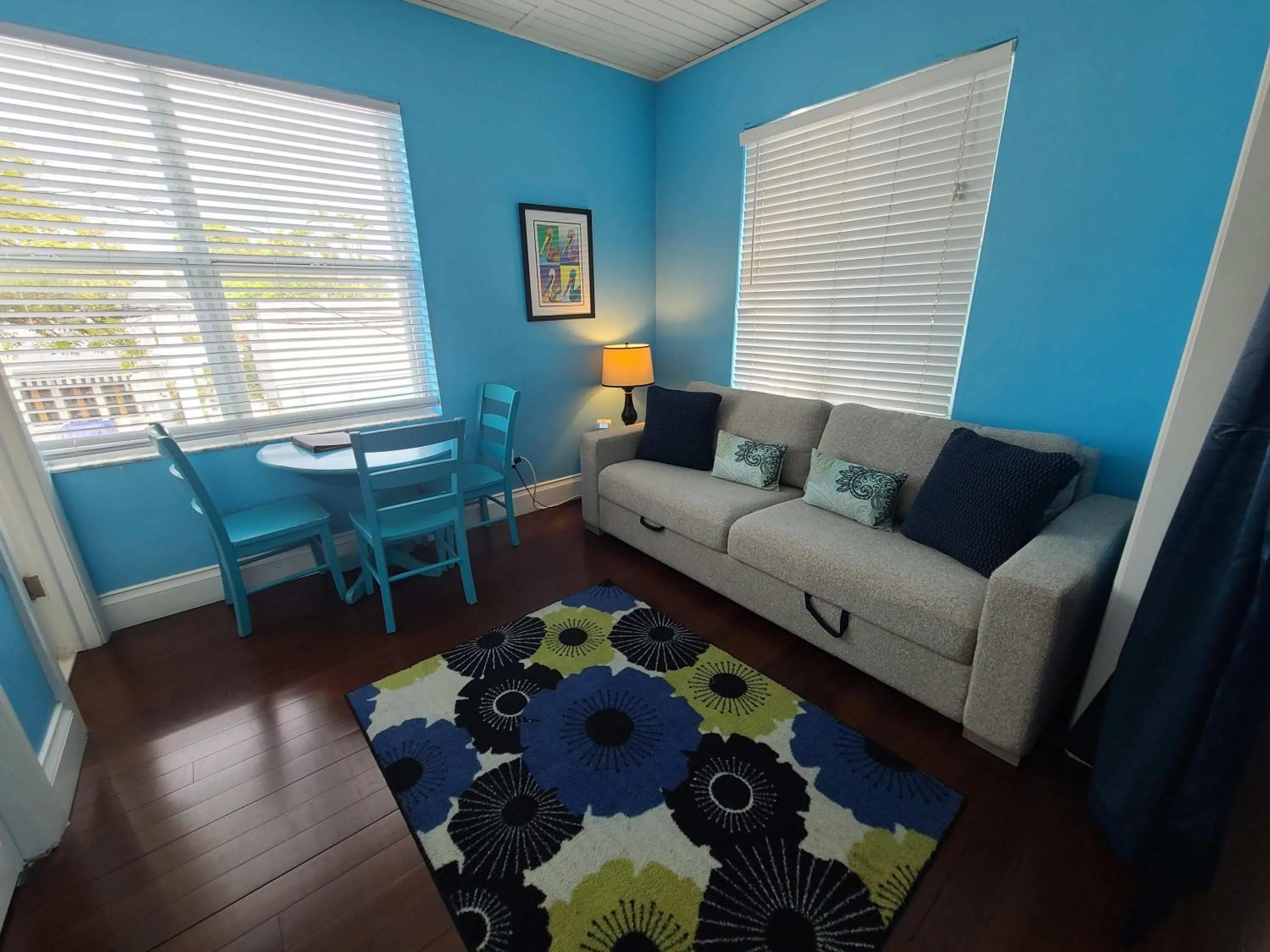 Bed in Two Duval Street Condos w parking and pool