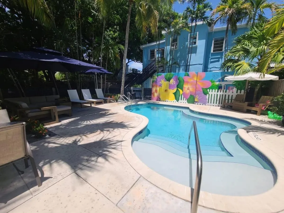 Two Duval Street Condos w parking and pool