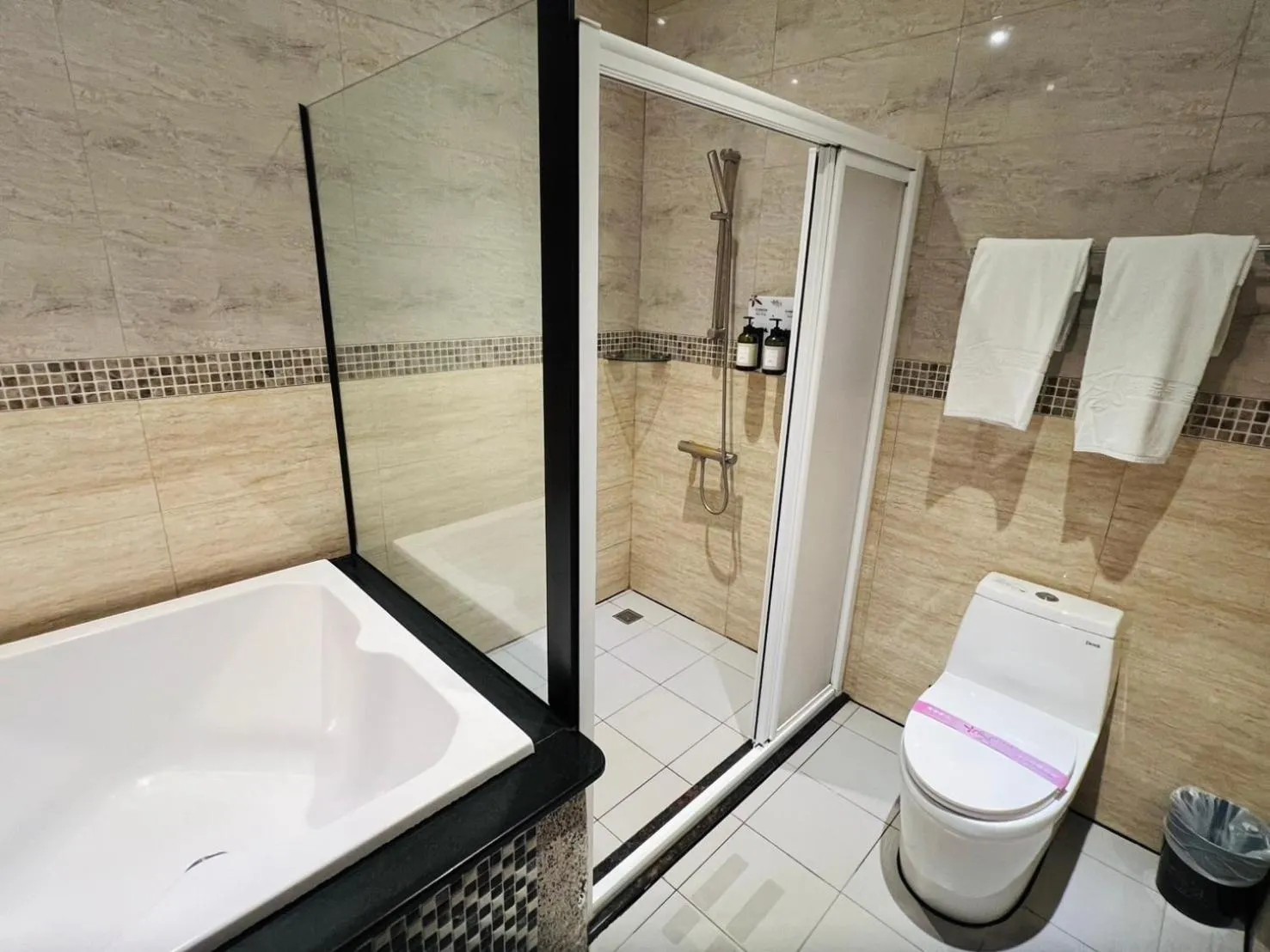 Bathroom in Wei Feng Exquisite Motel Pintung Branch