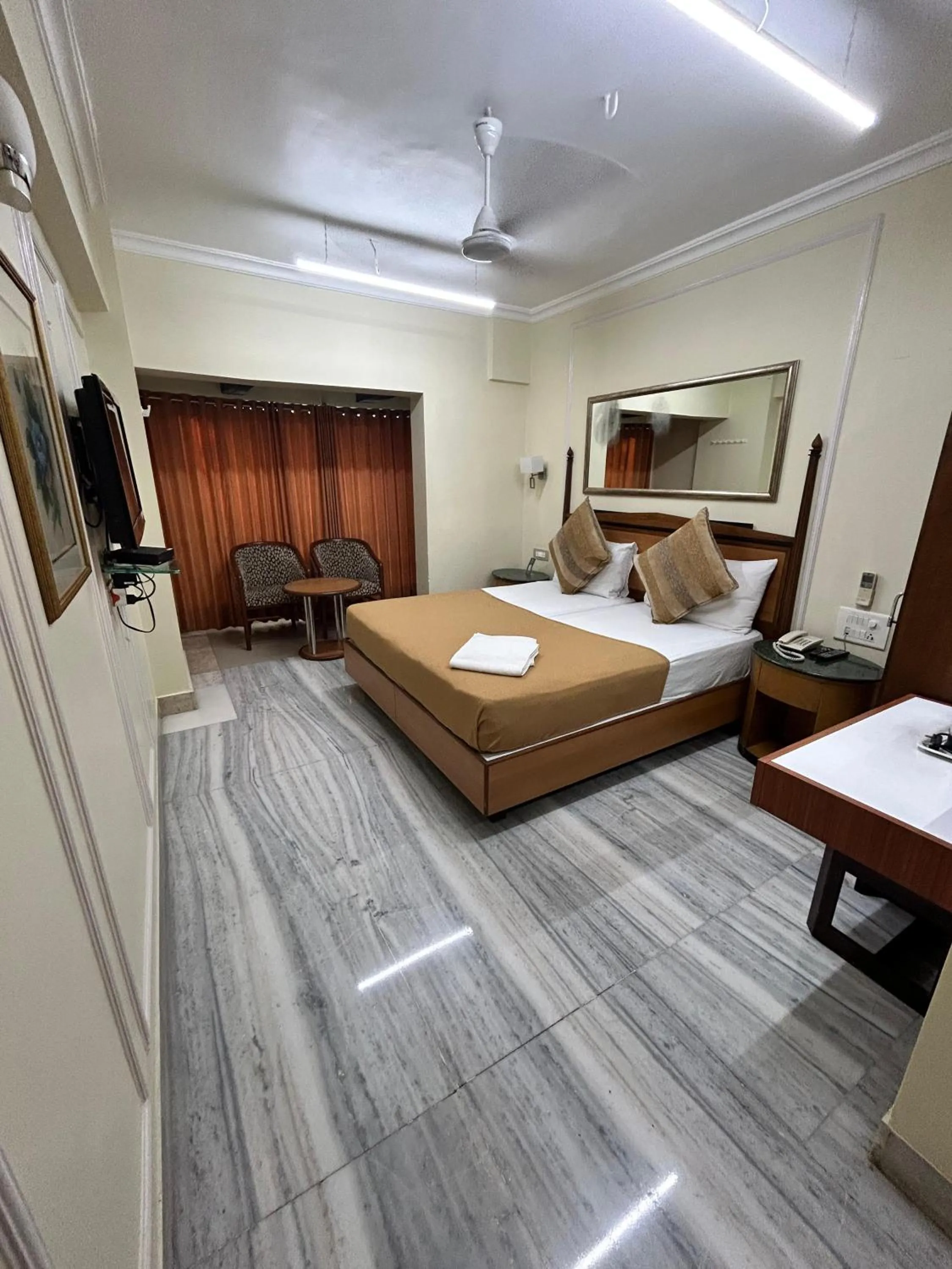 Bed in Royal Park Hotel Dockyard