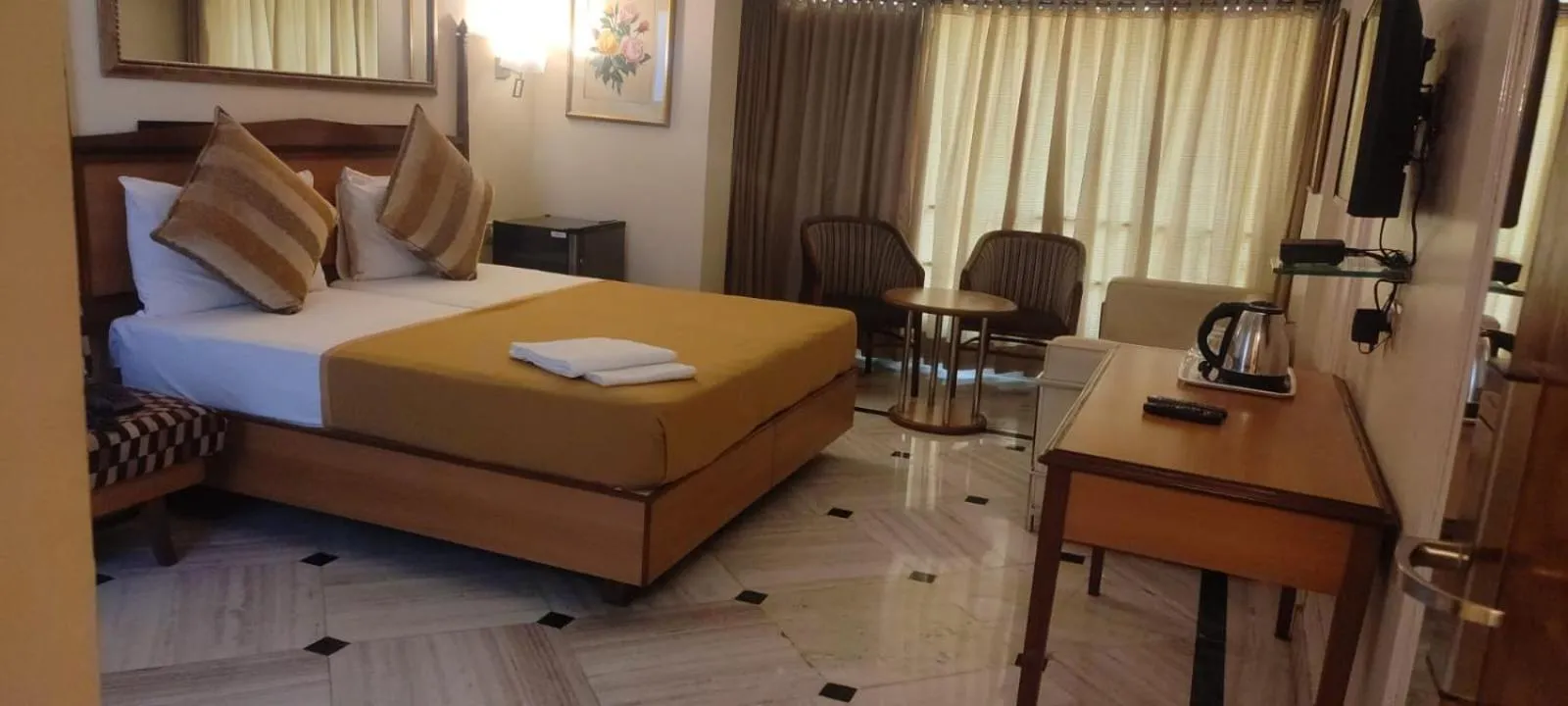 Bed in Royal Park Hotel Dockyard