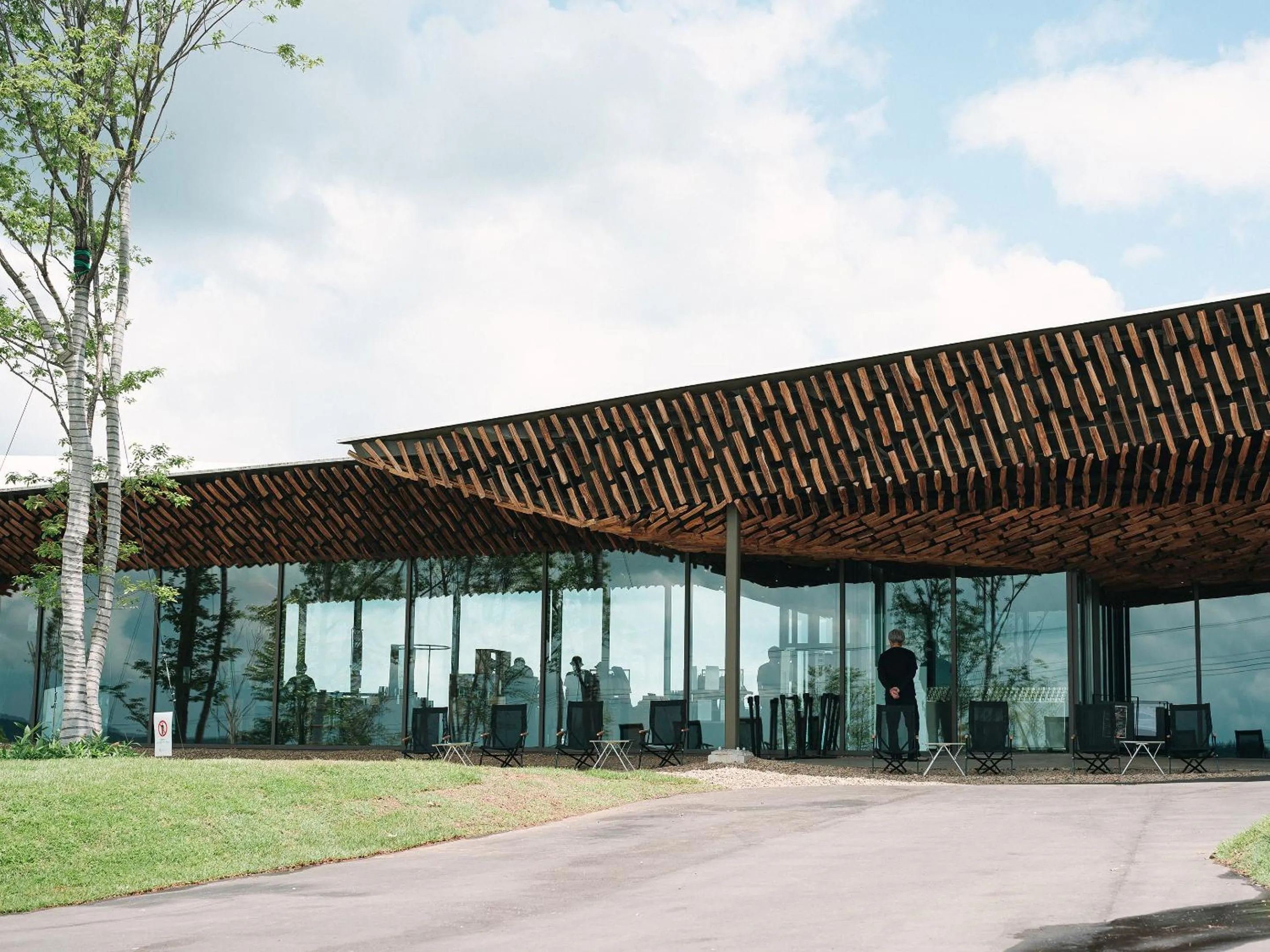 Property building in SNOW PEAK FIELD SUITE SPA HEADQUARTERS