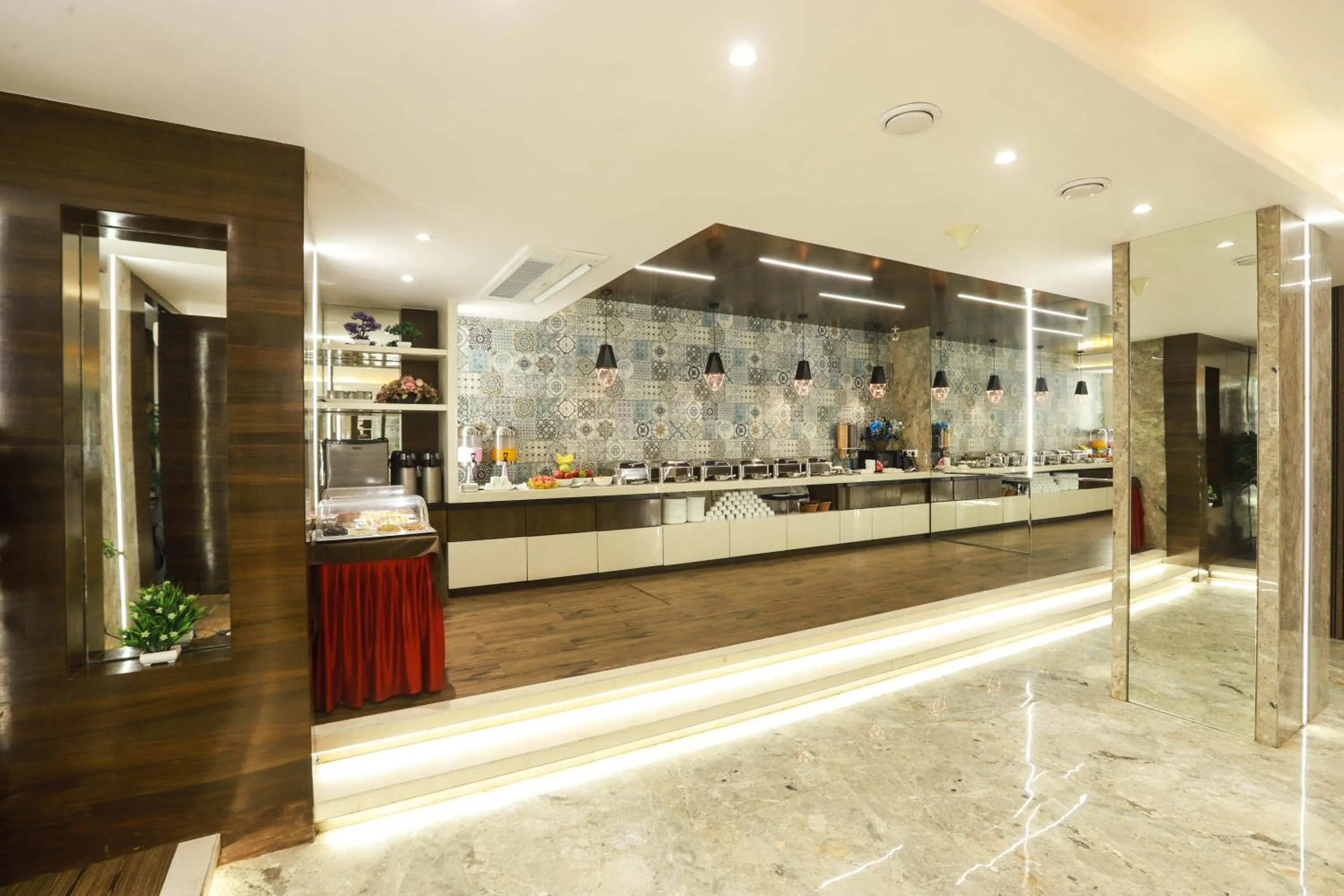 Planet Boutique Hotel