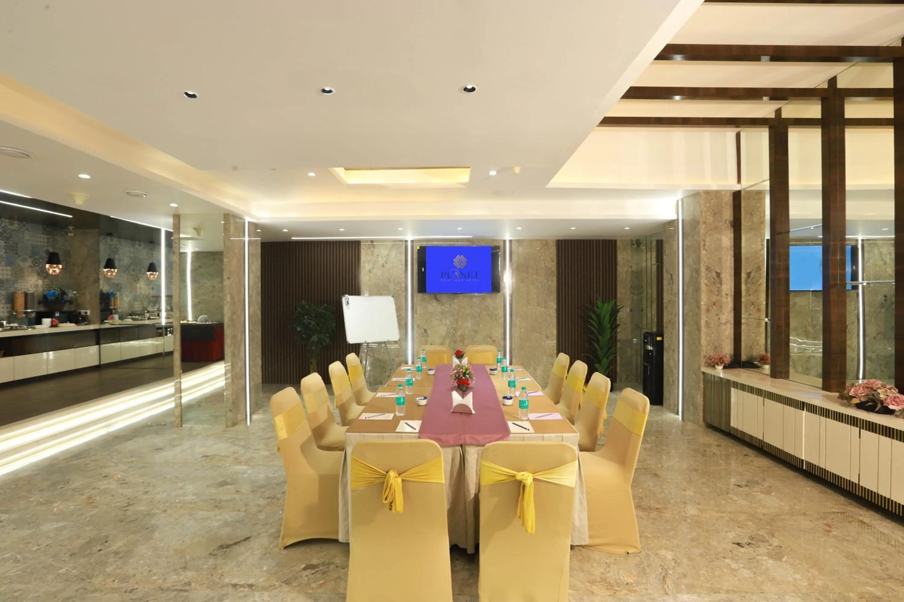 Planet Boutique Hotel