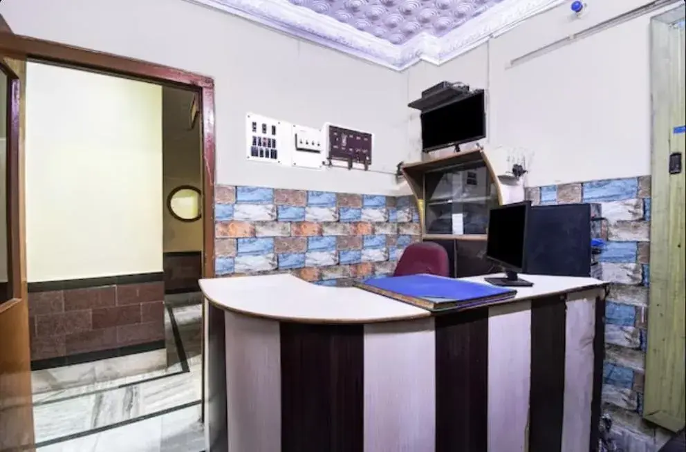 Lobby or reception in Hotel Delux Lobby or reception in Hotel Delux