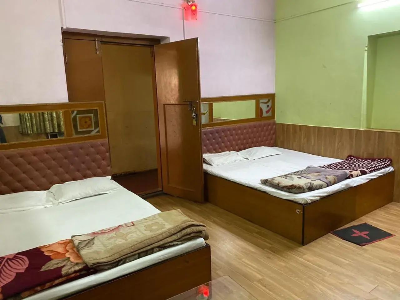 Bed in Hotel Delux Bed in Hotel Delux