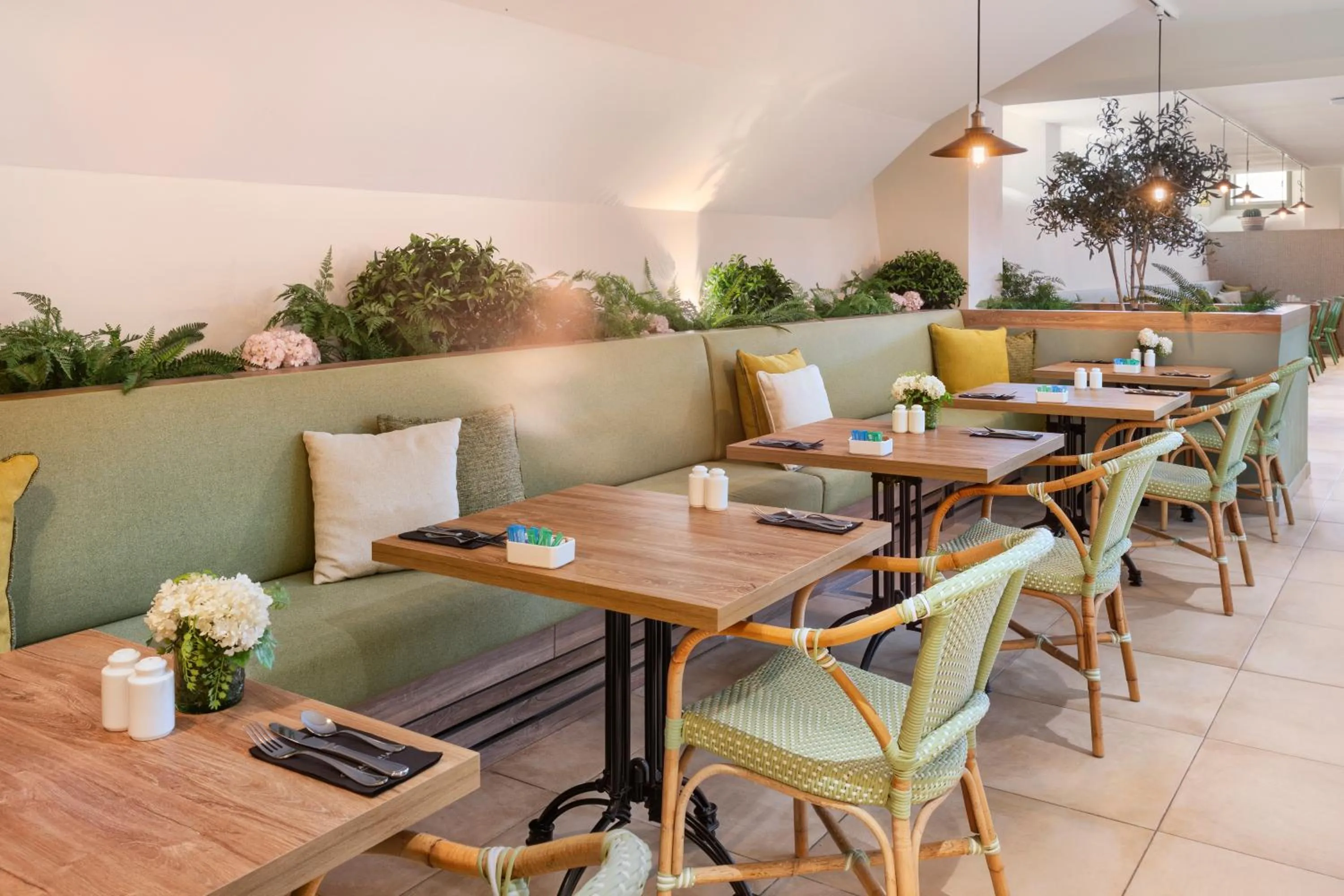 Buffet breakfast in Catalonia Santa Justa