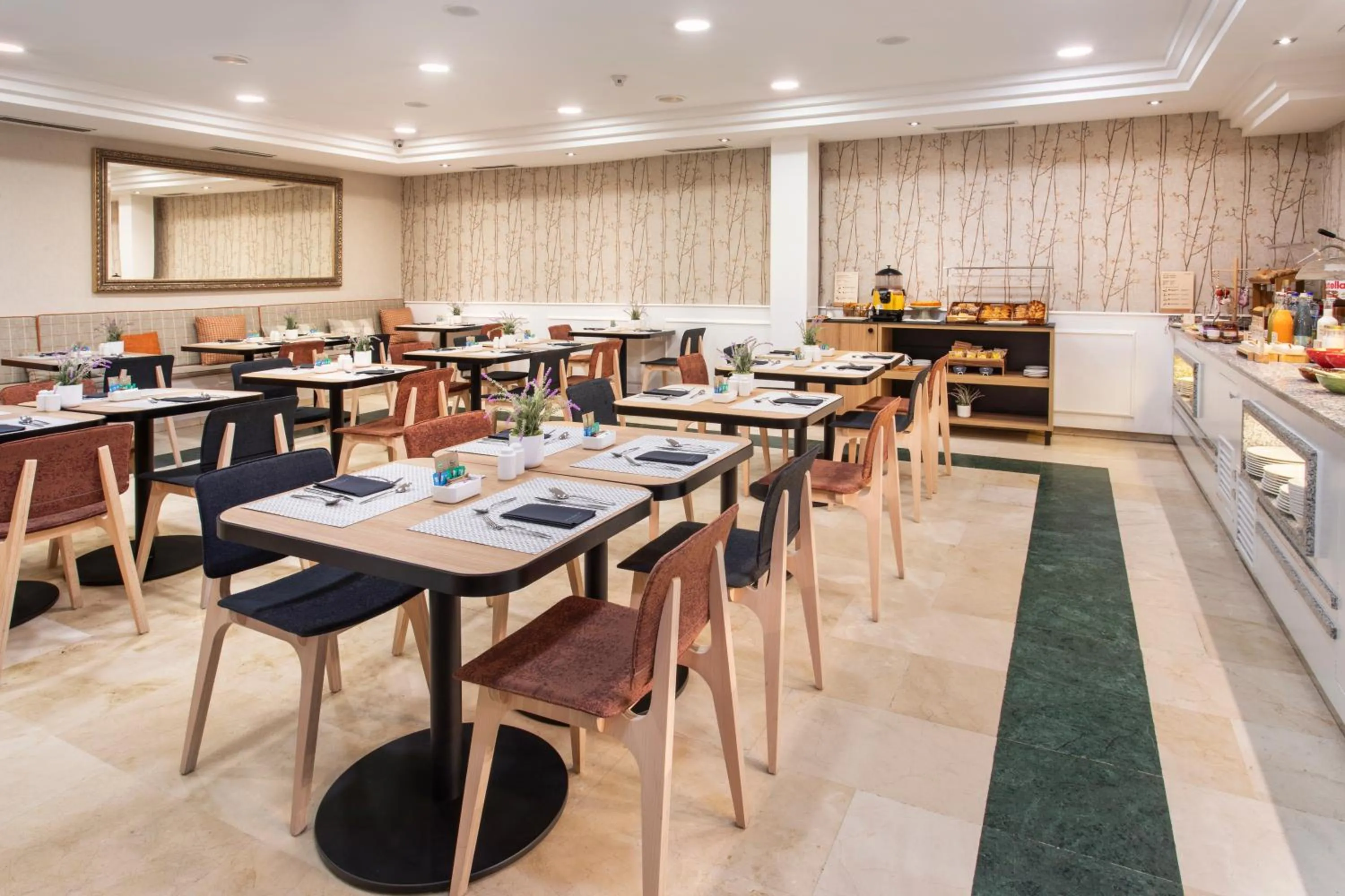 Buffet breakfast in Catalonia Puerta del Sol