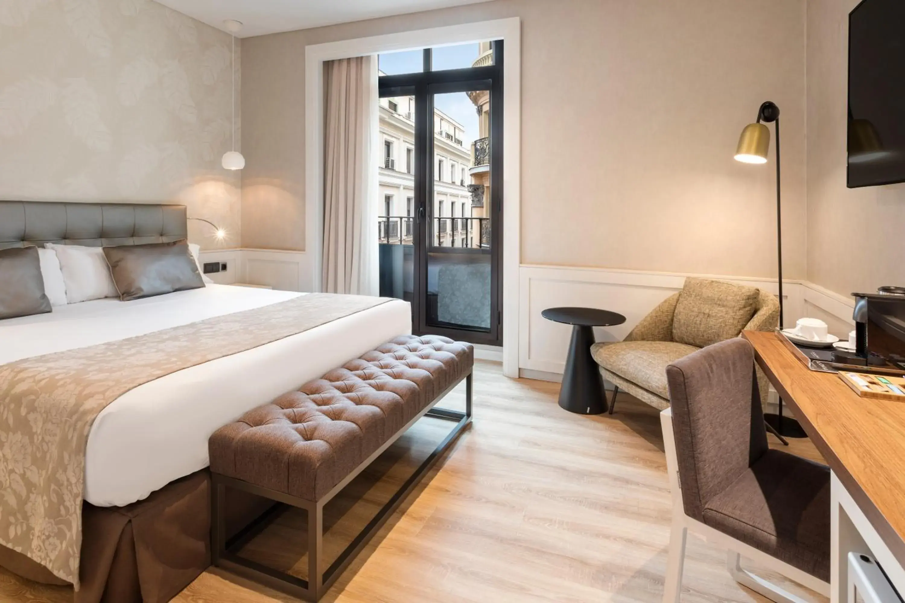 Bed in Catalonia Puerta del Sol Bed in Catalonia Puerta del Sol