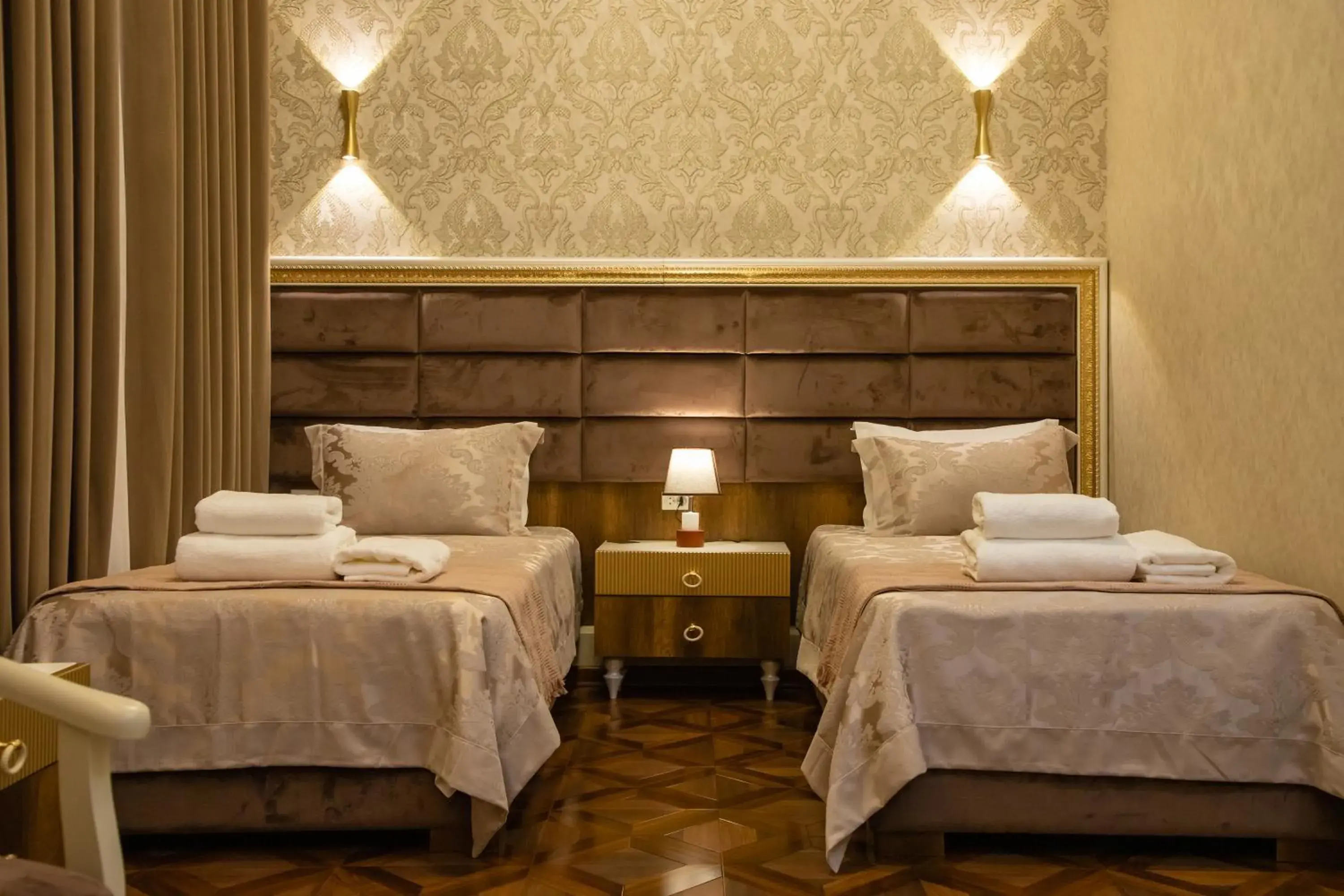 Deluxe Twin Room - single occupancy in Renaissance Boutique Hotel Deluxe Twin Room - single occupancy in Renaissance Boutique Hotel