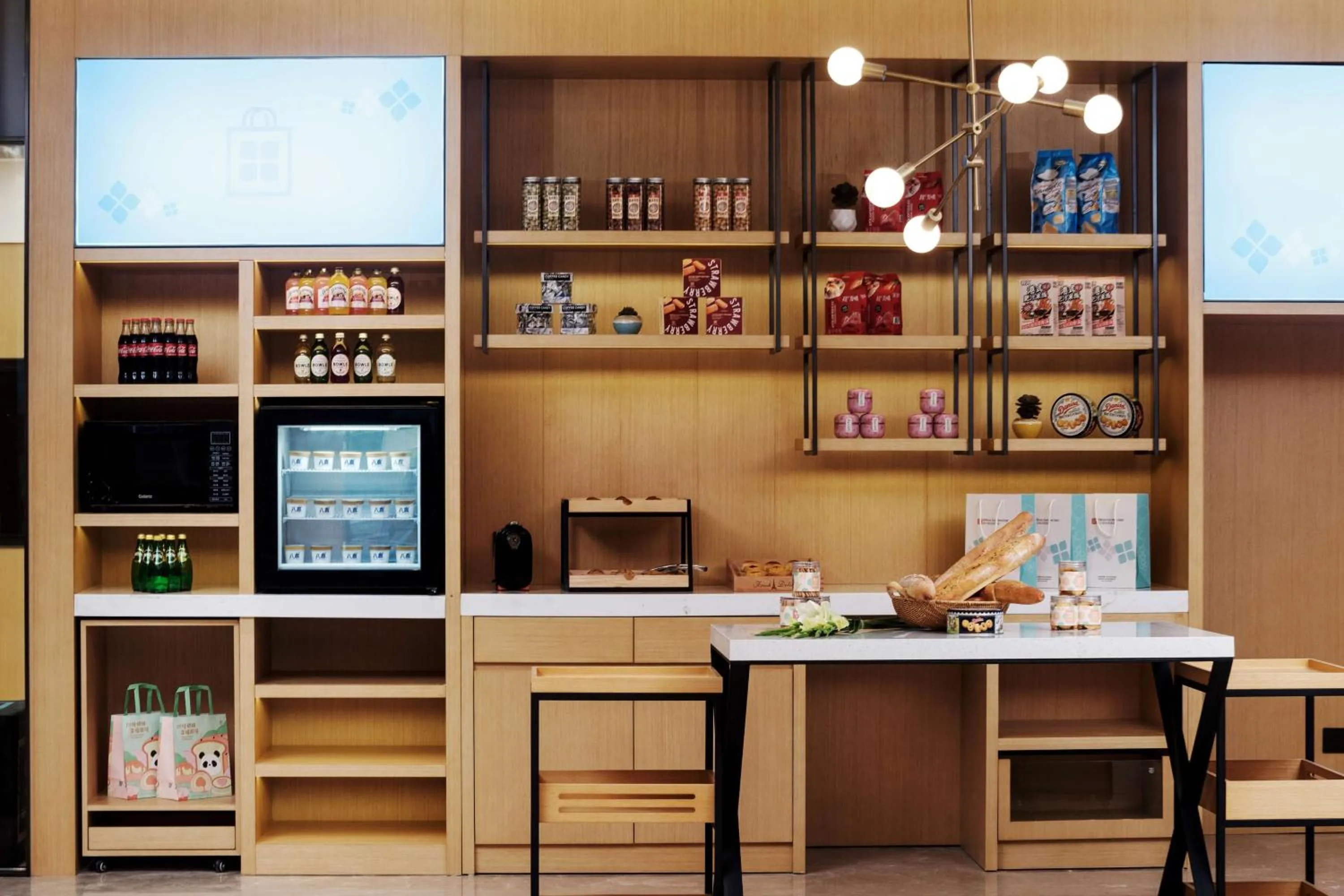 Restaurant/places to eat in Hilton Garden Inn Chengdu Kuanzhai Alley